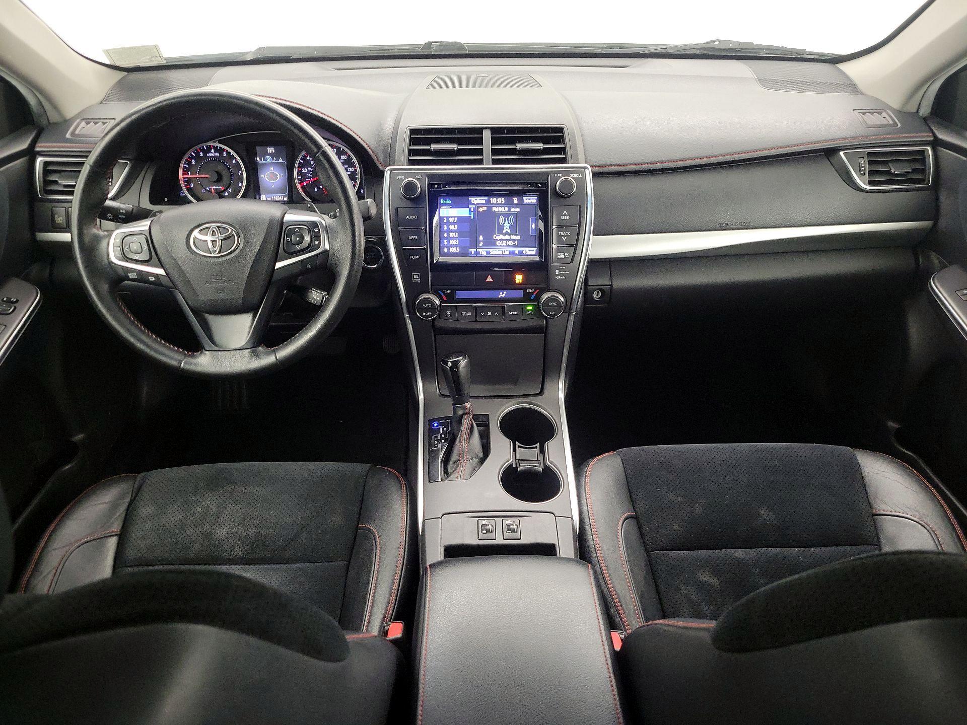Thumbnail: 2015 Toyota Camry - 9