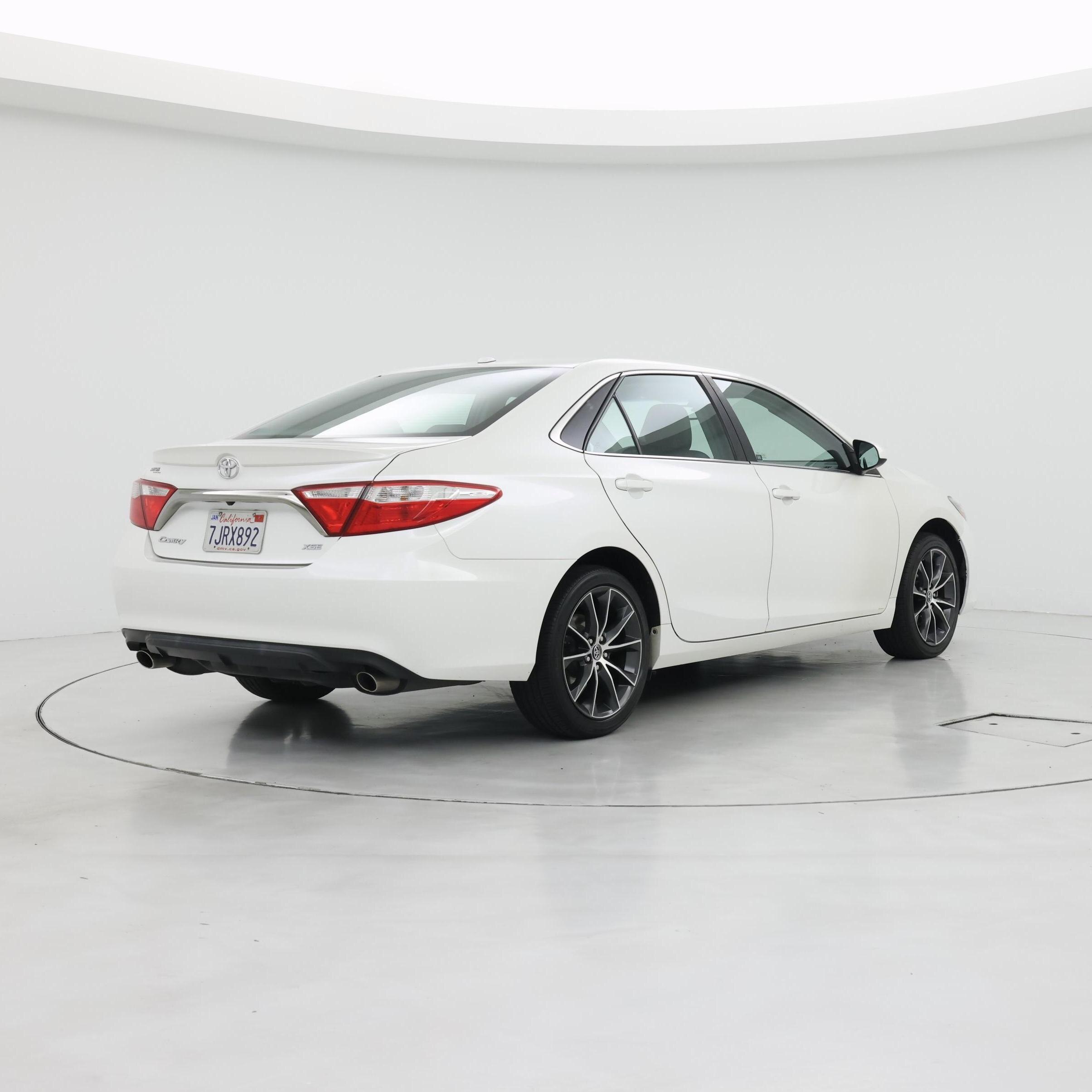 Thumbnail: 2015 Toyota Camry - 8