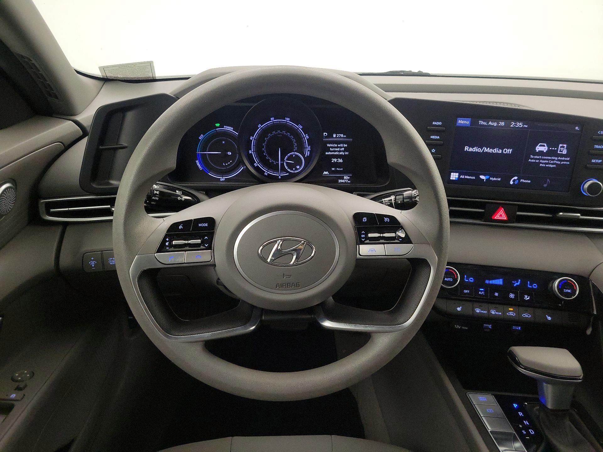 Thumbnail: 2021 Hyundai Elantra - 10