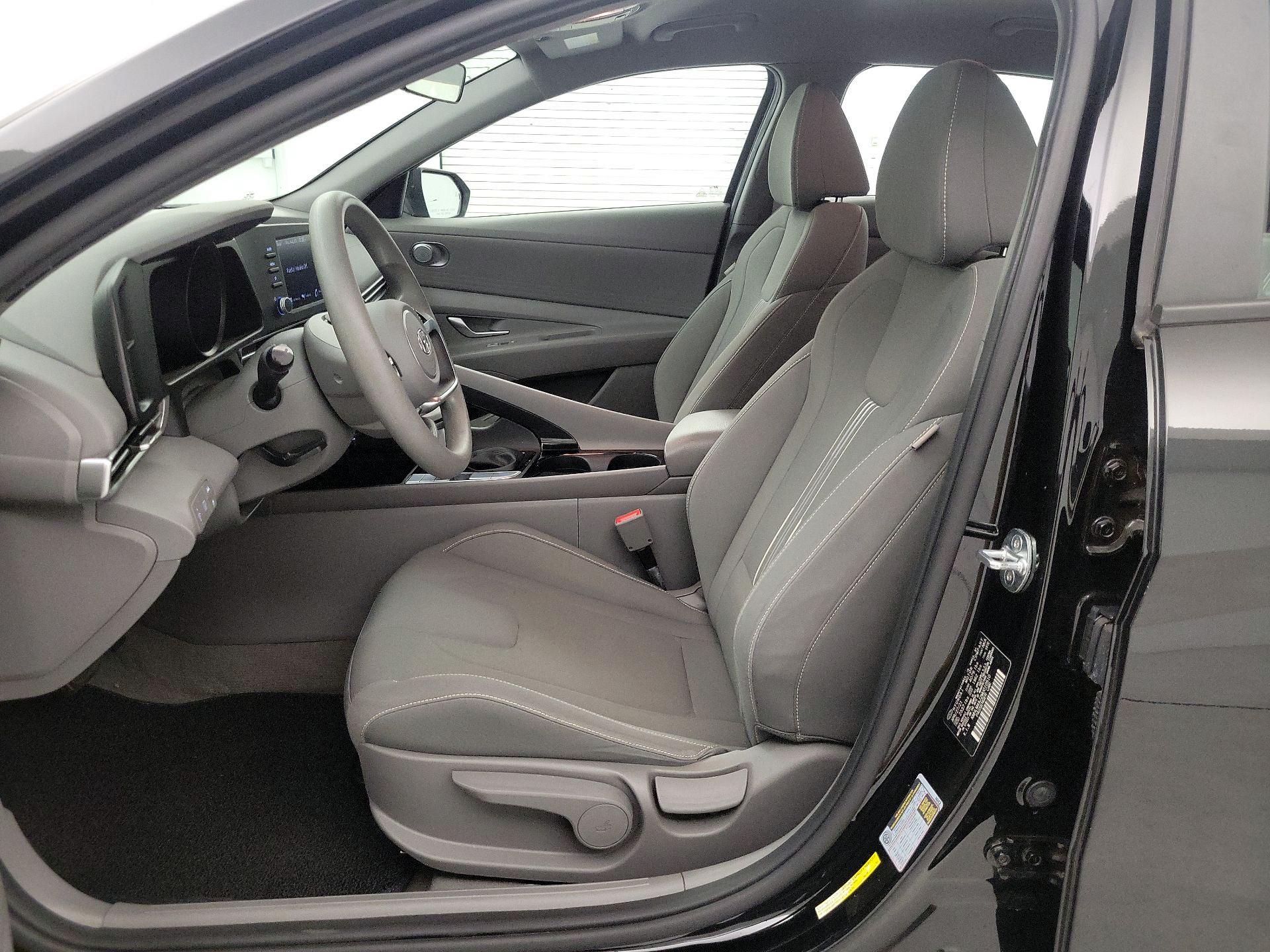 Thumbnail: 2021 Hyundai Elantra - 11