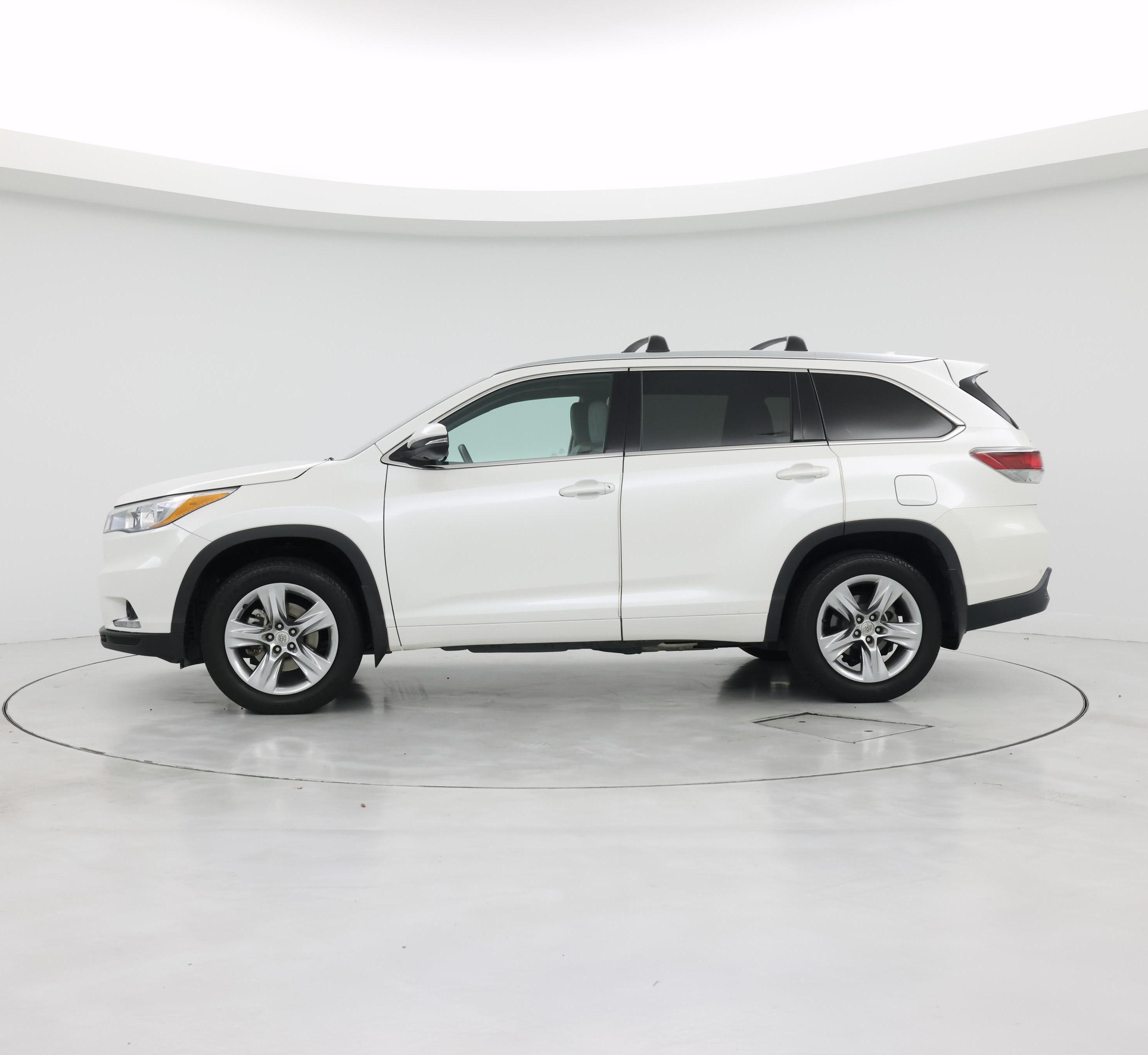 Thumbnail: 2015 Toyota Highlander - 3