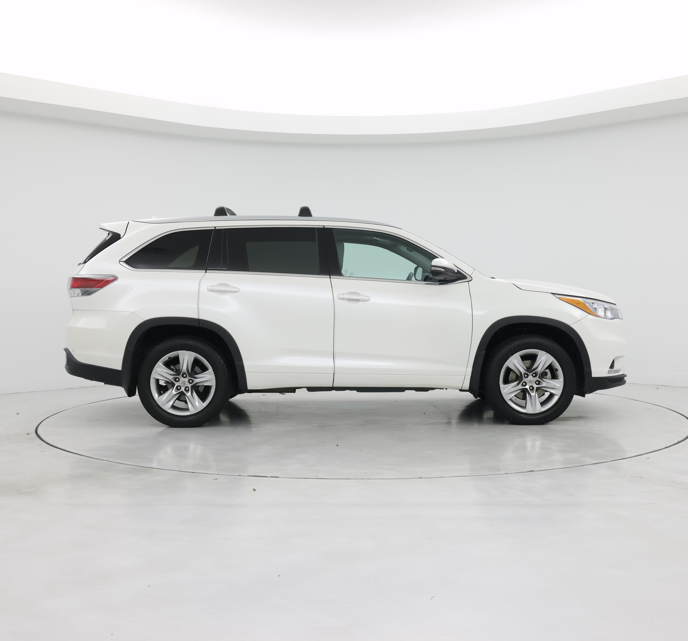 Thumbnail: 2015 Toyota Highlander - 7