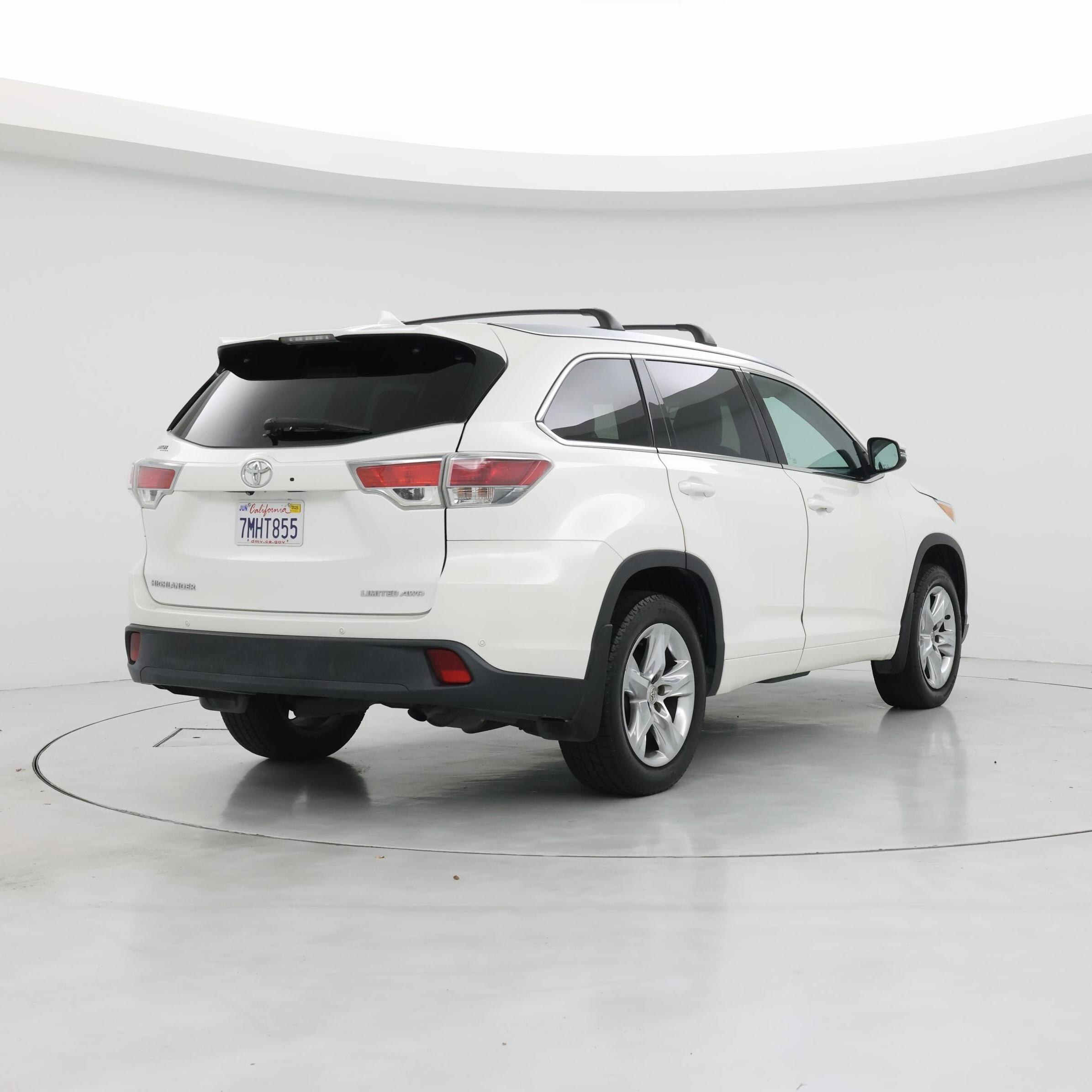 Thumbnail: 2015 Toyota Highlander - 8
