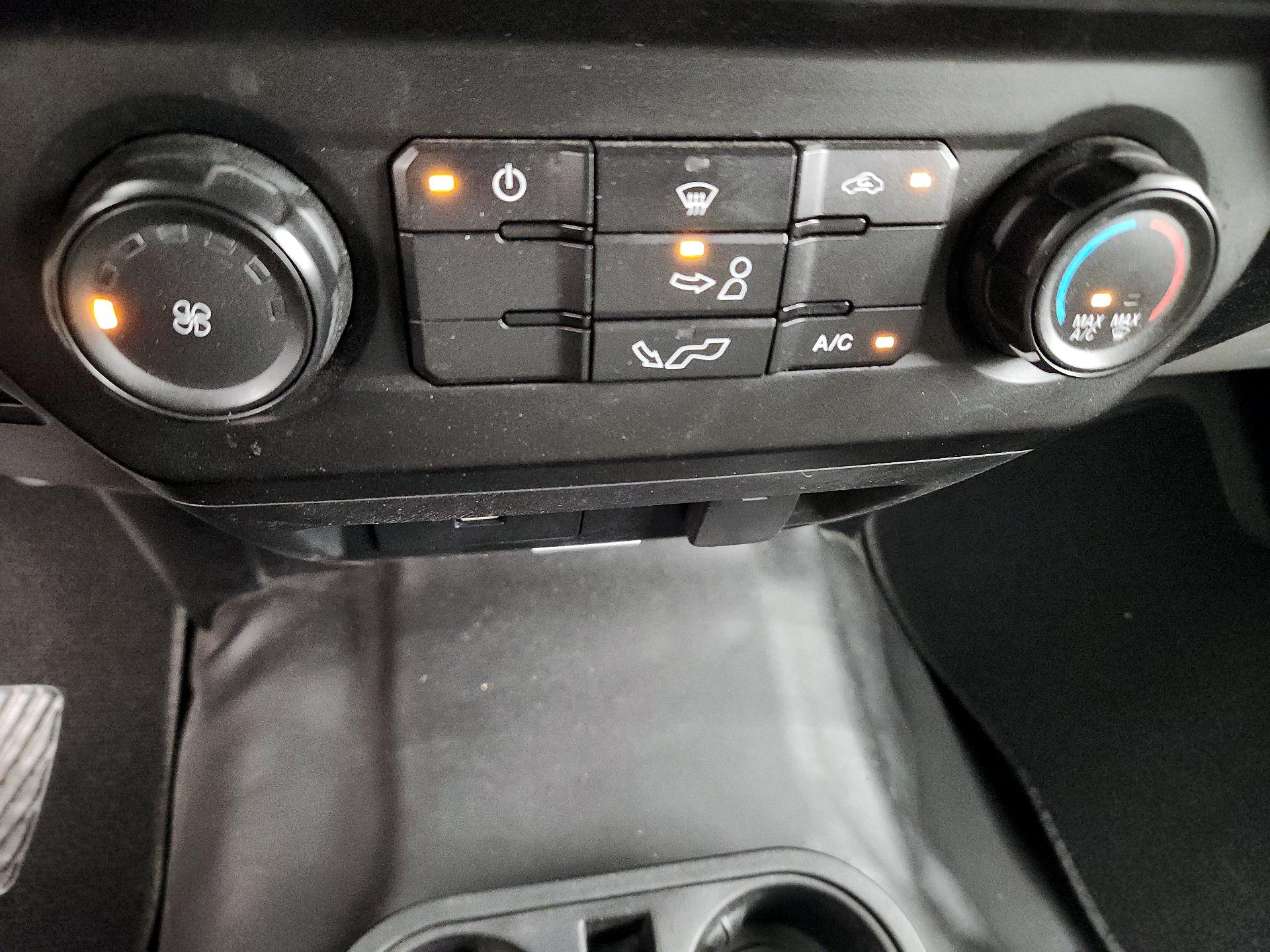 Thumbnail: 2016 Ford F-150 - 15