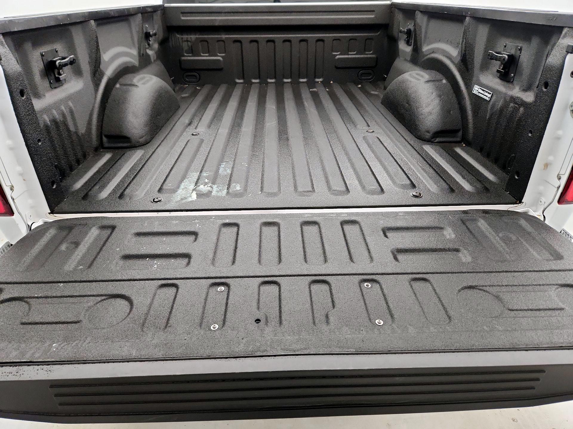 Thumbnail: 2016 Ford F-150 - 19