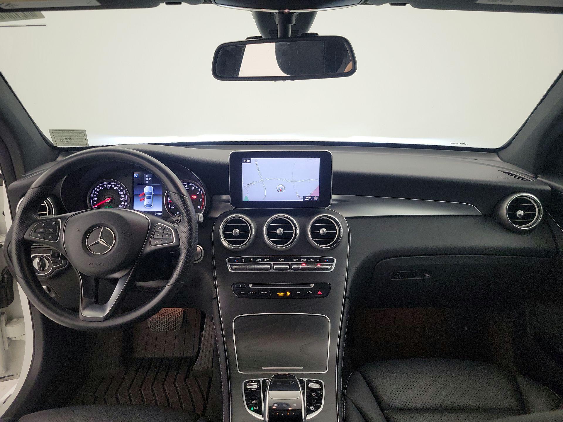 Thumbnail: 2018 Mercedes-Benz GLC - 9