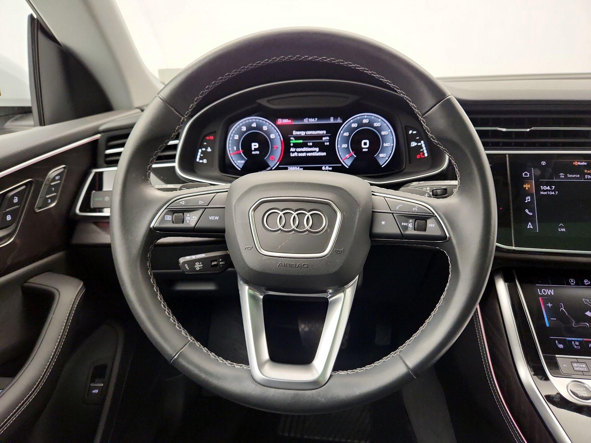 Thumbnail: 2023 Audi Q8 - 10