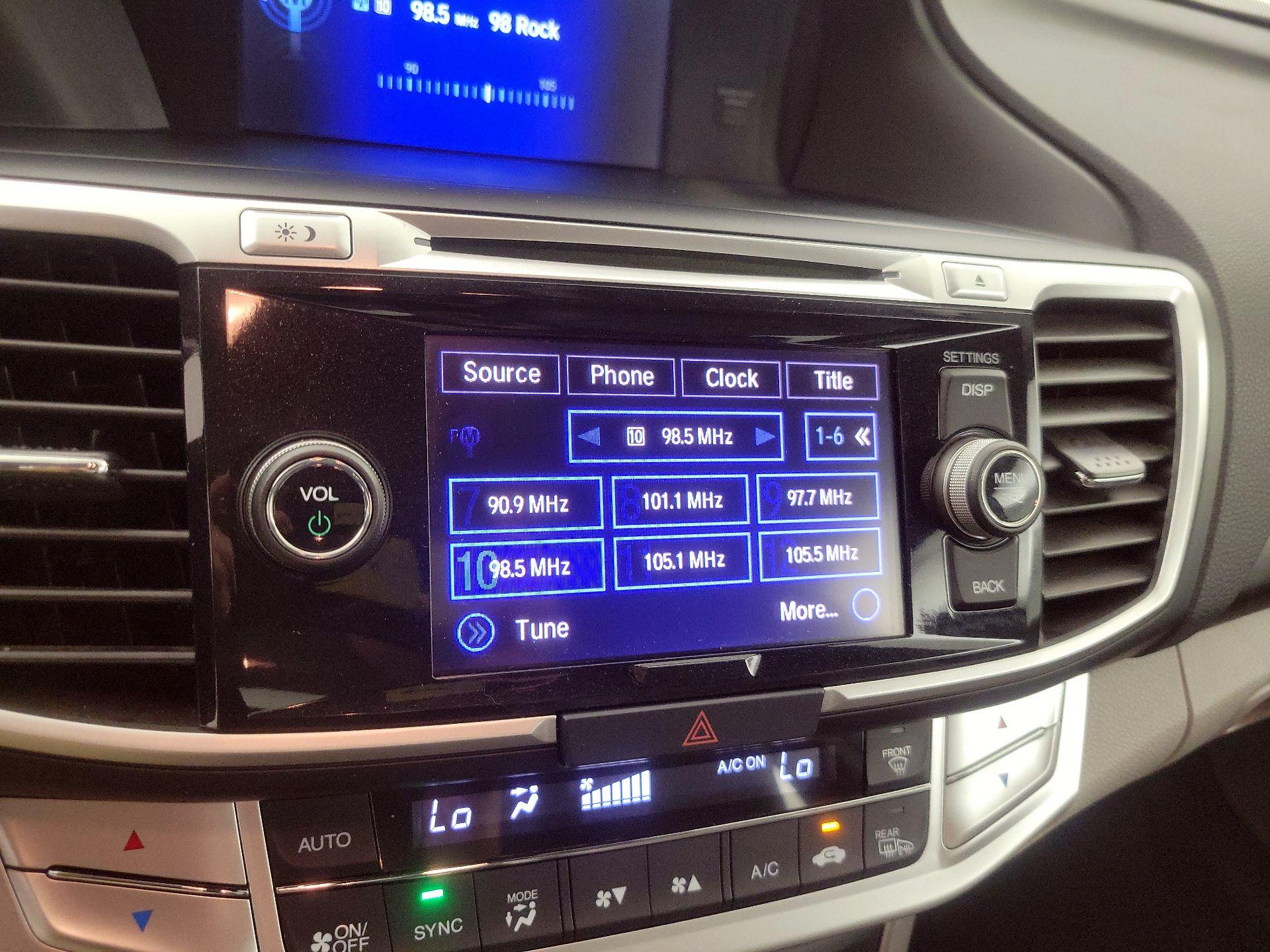 Thumbnail: 2015 Honda Accord - 15