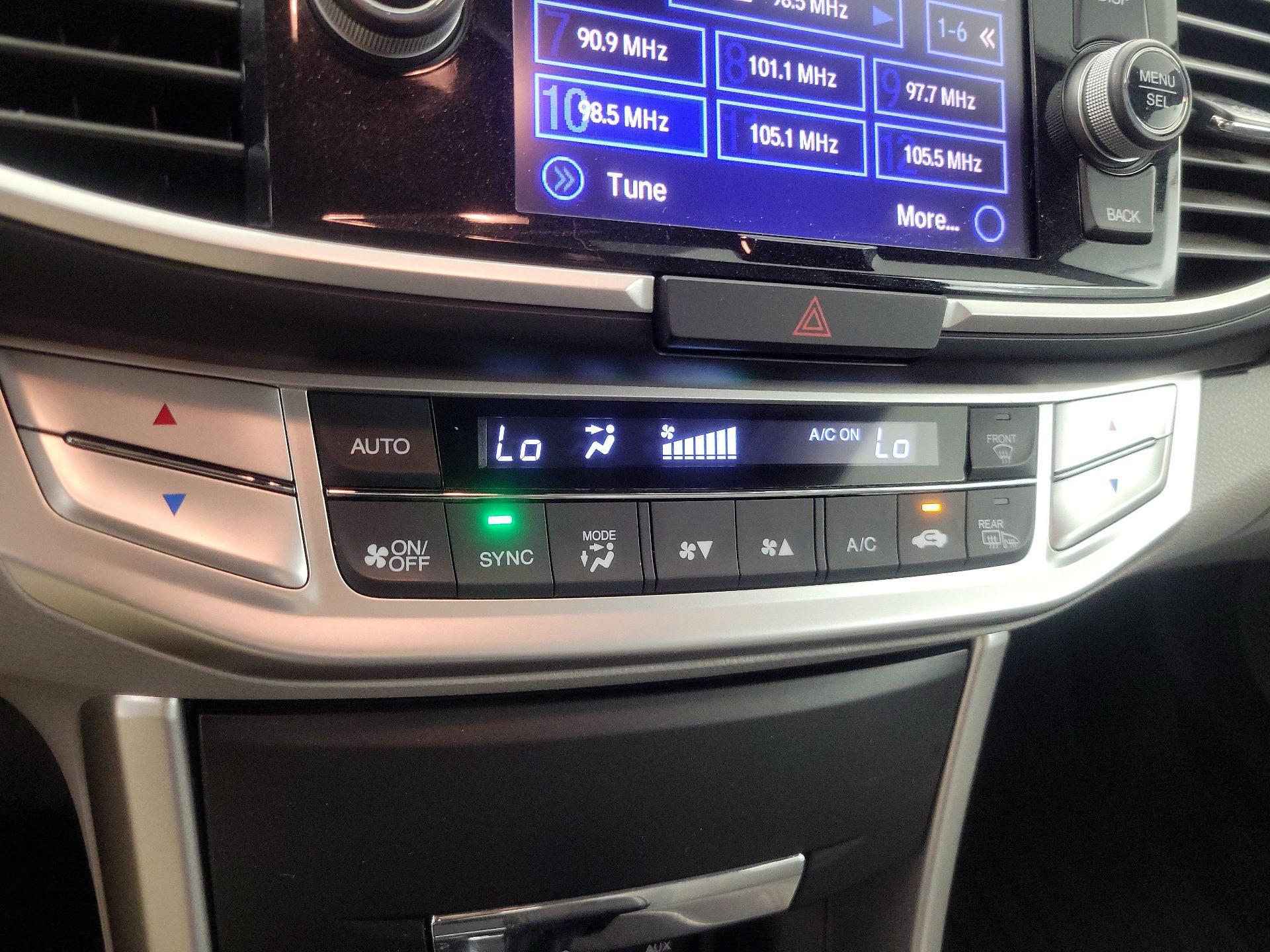 Thumbnail: 2015 Honda Accord - 16
