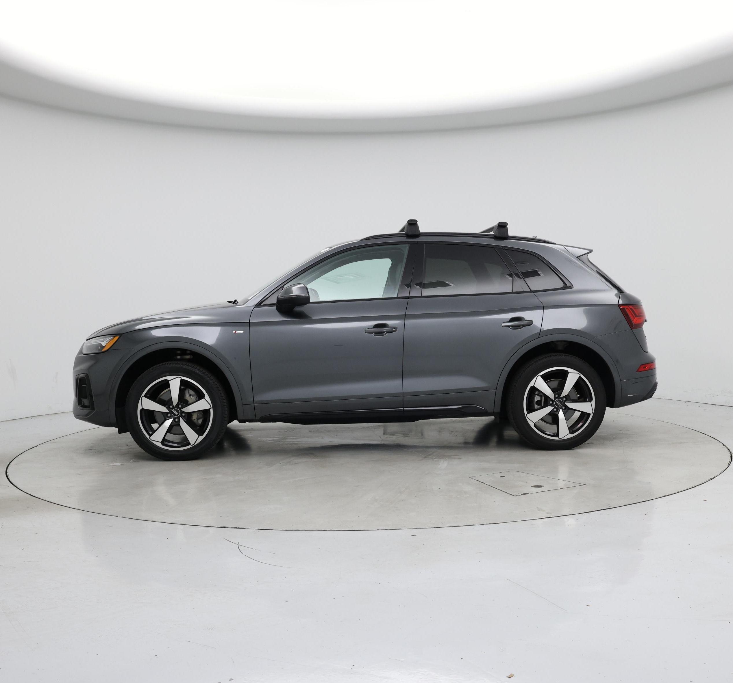 Thumbnail: 2022 Audi Q5 - 3