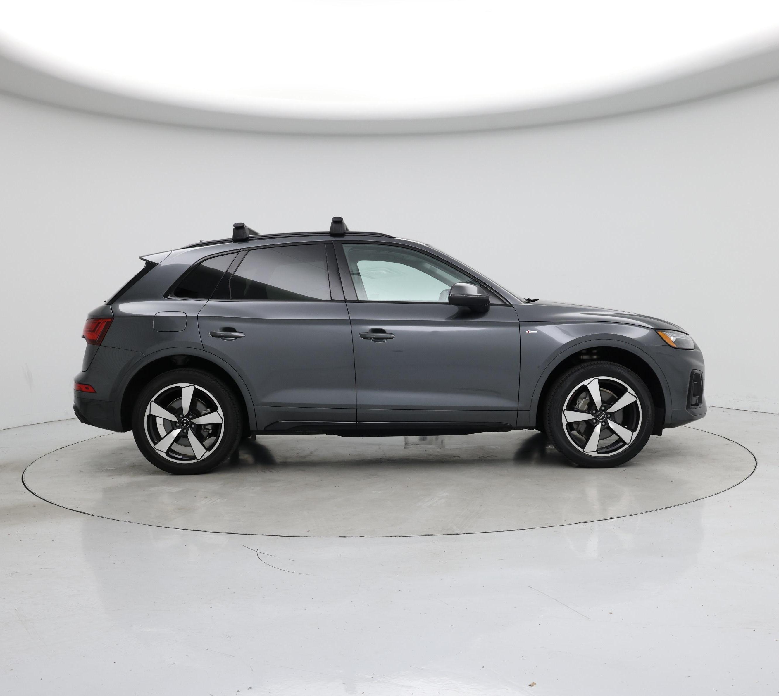 Thumbnail: 2022 Audi Q5 - 7