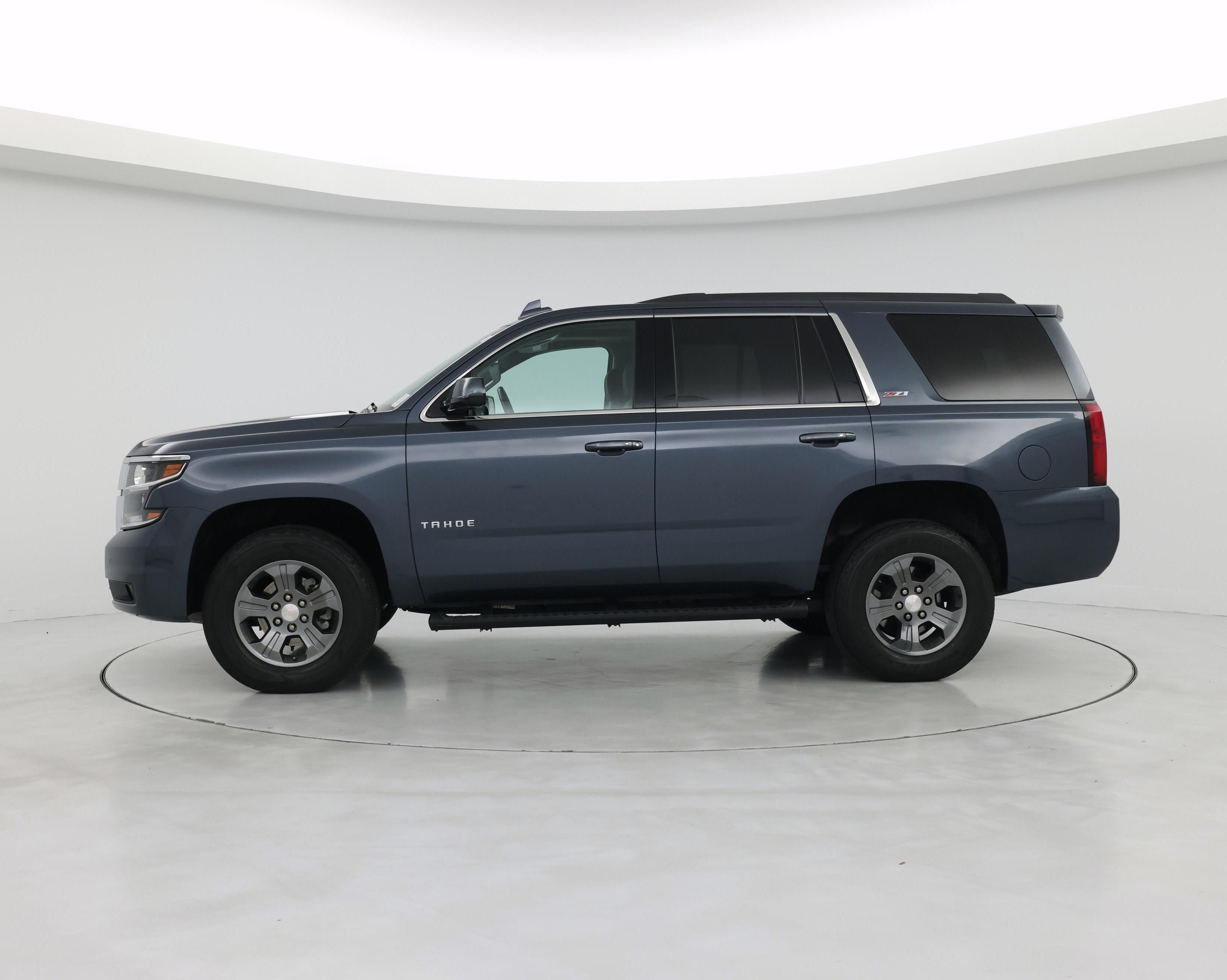 Thumbnail: 2019 Chevrolet Tahoe - 3