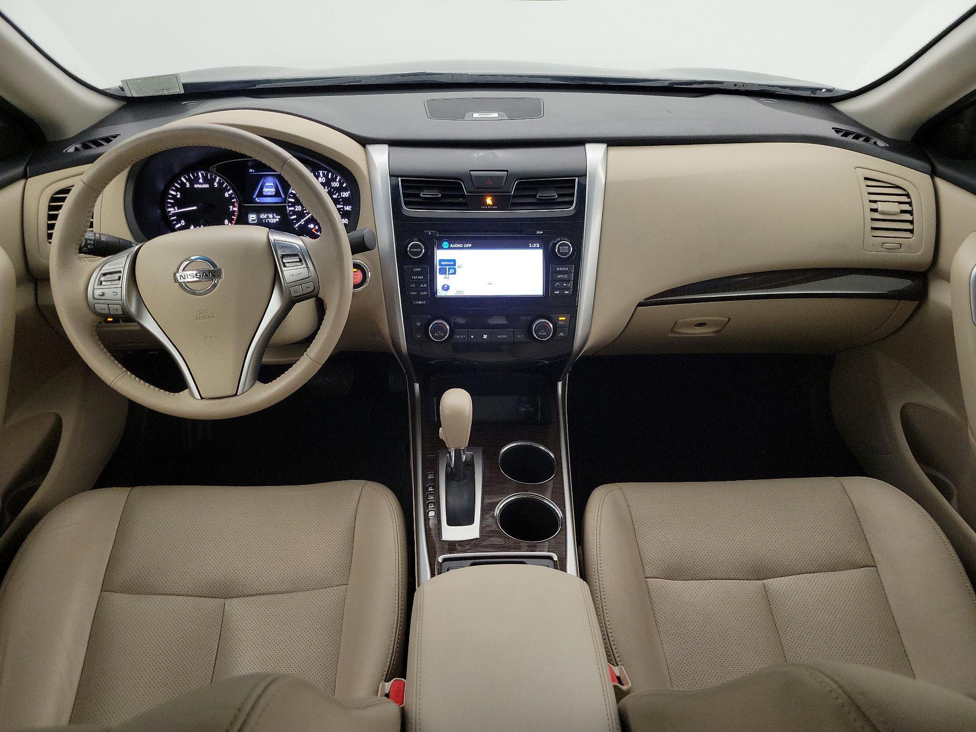 Thumbnail: 2015 Nissan Altima - 9