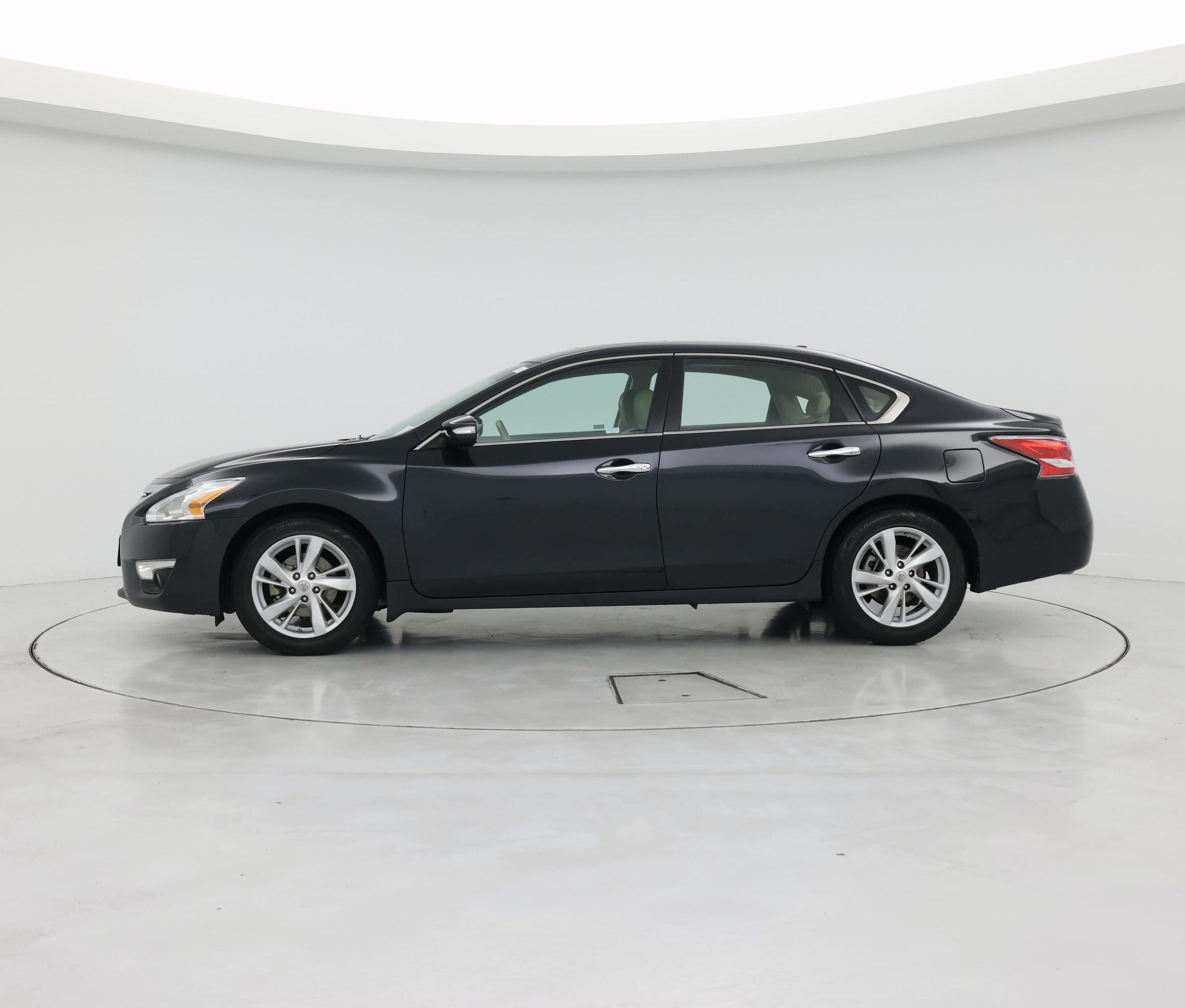 Thumbnail: 2015 Nissan Altima - 3