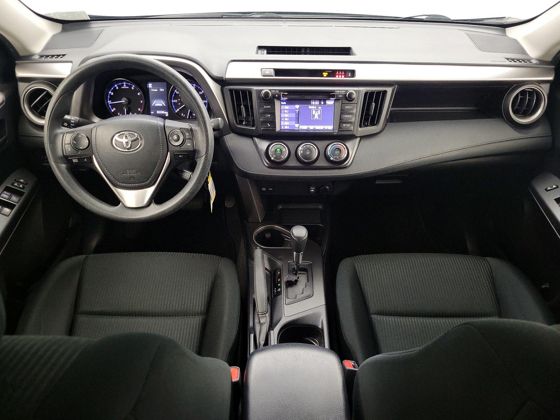 Thumbnail: 2018 Toyota RAV4 - 9