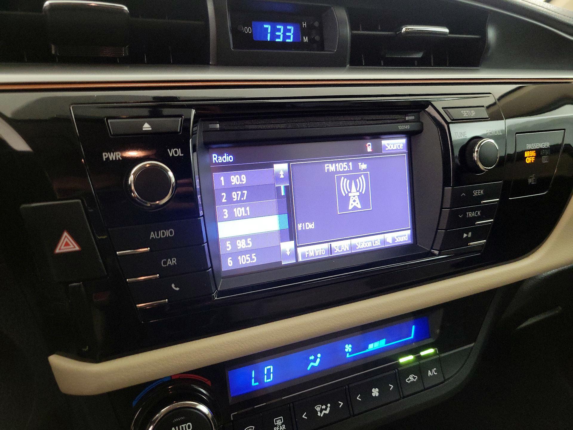 Thumbnail: 2014 Toyota Corolla - 15