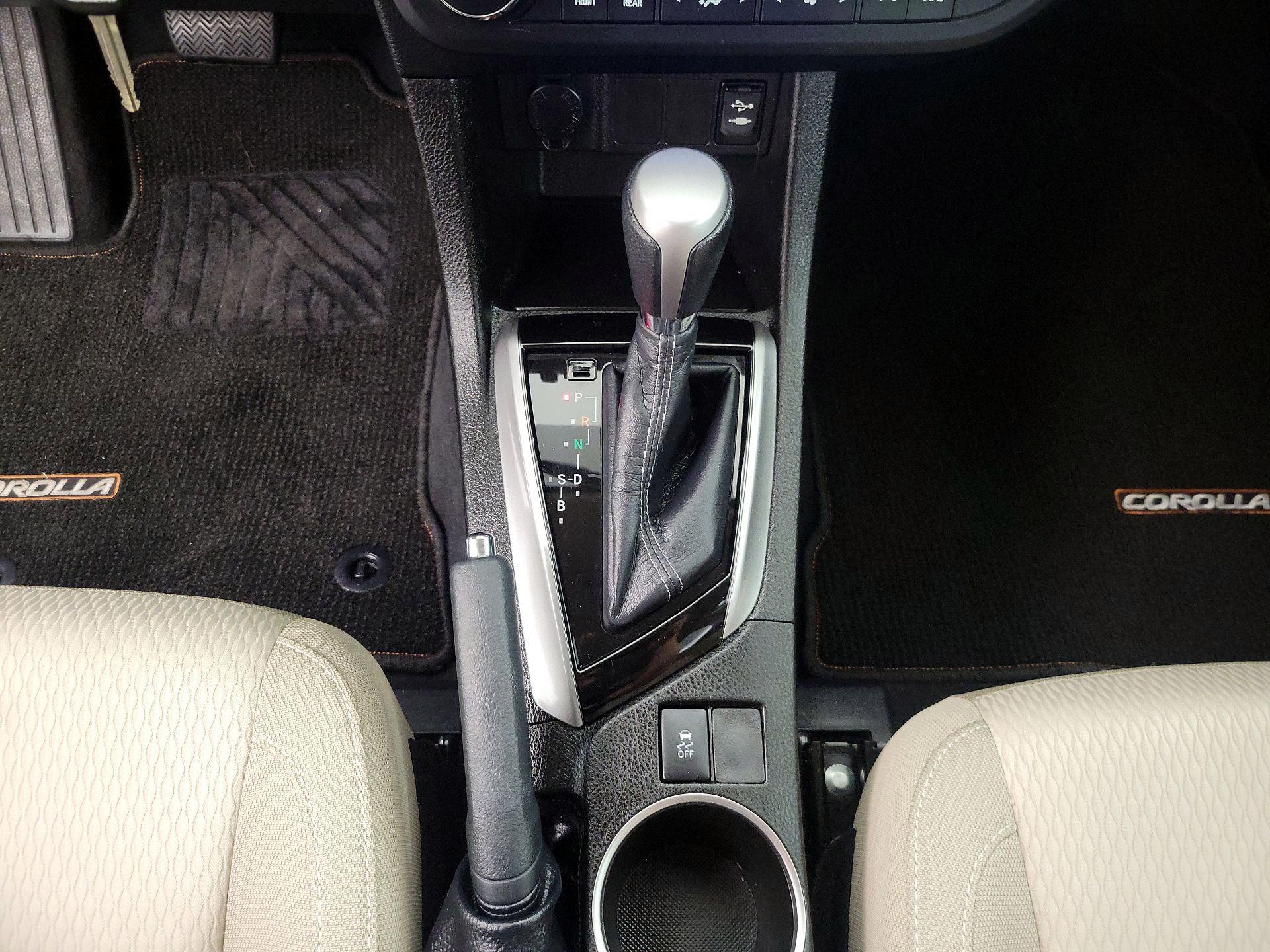 Thumbnail: 2014 Toyota Corolla - 17