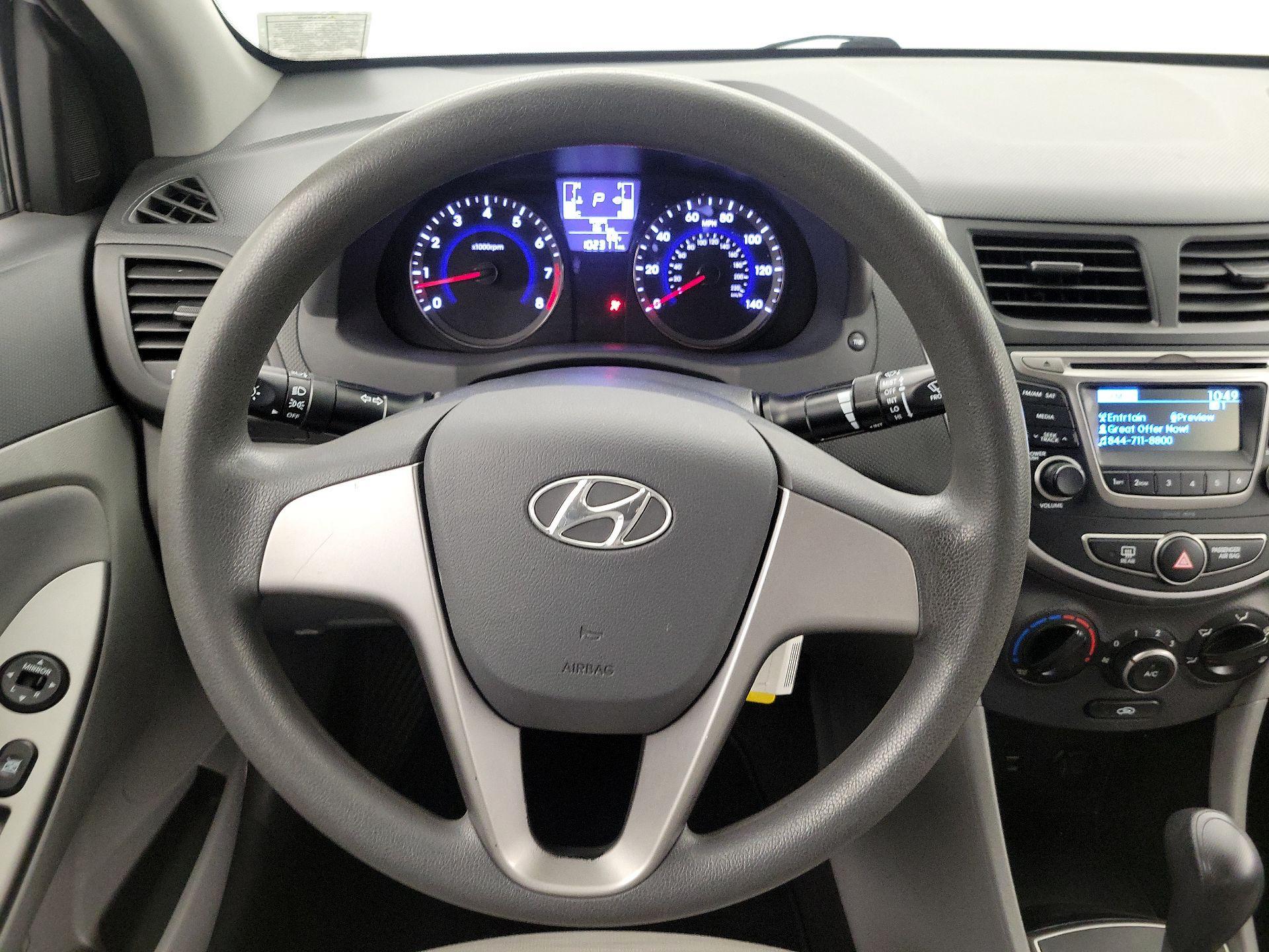 Thumbnail: 2017 Hyundai Accent - 10