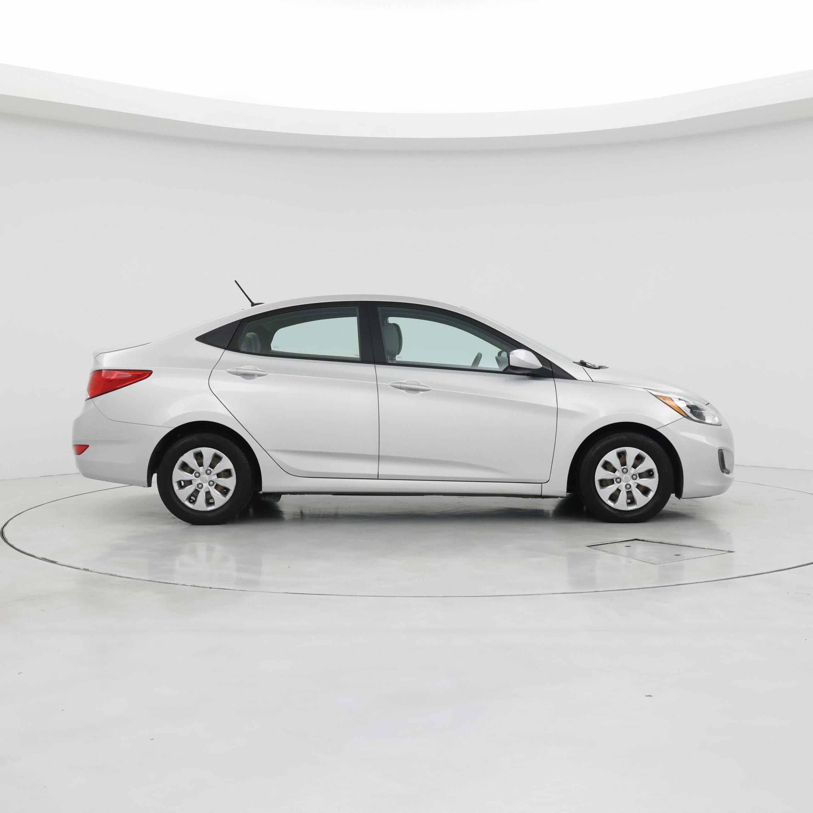 Thumbnail: 2017 Hyundai Accent - 7