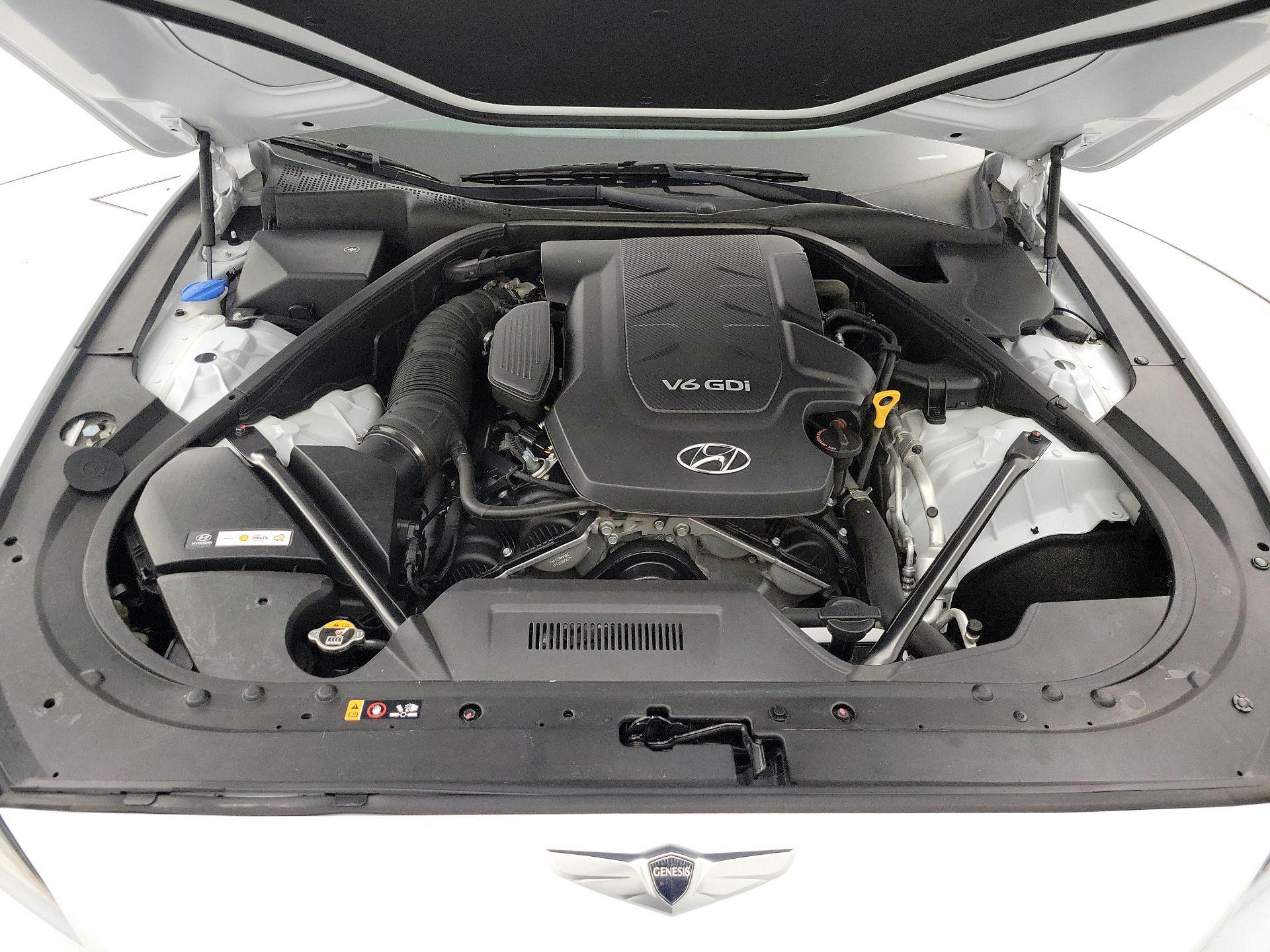 Thumbnail: 2015 Hyundai Genesis - 20