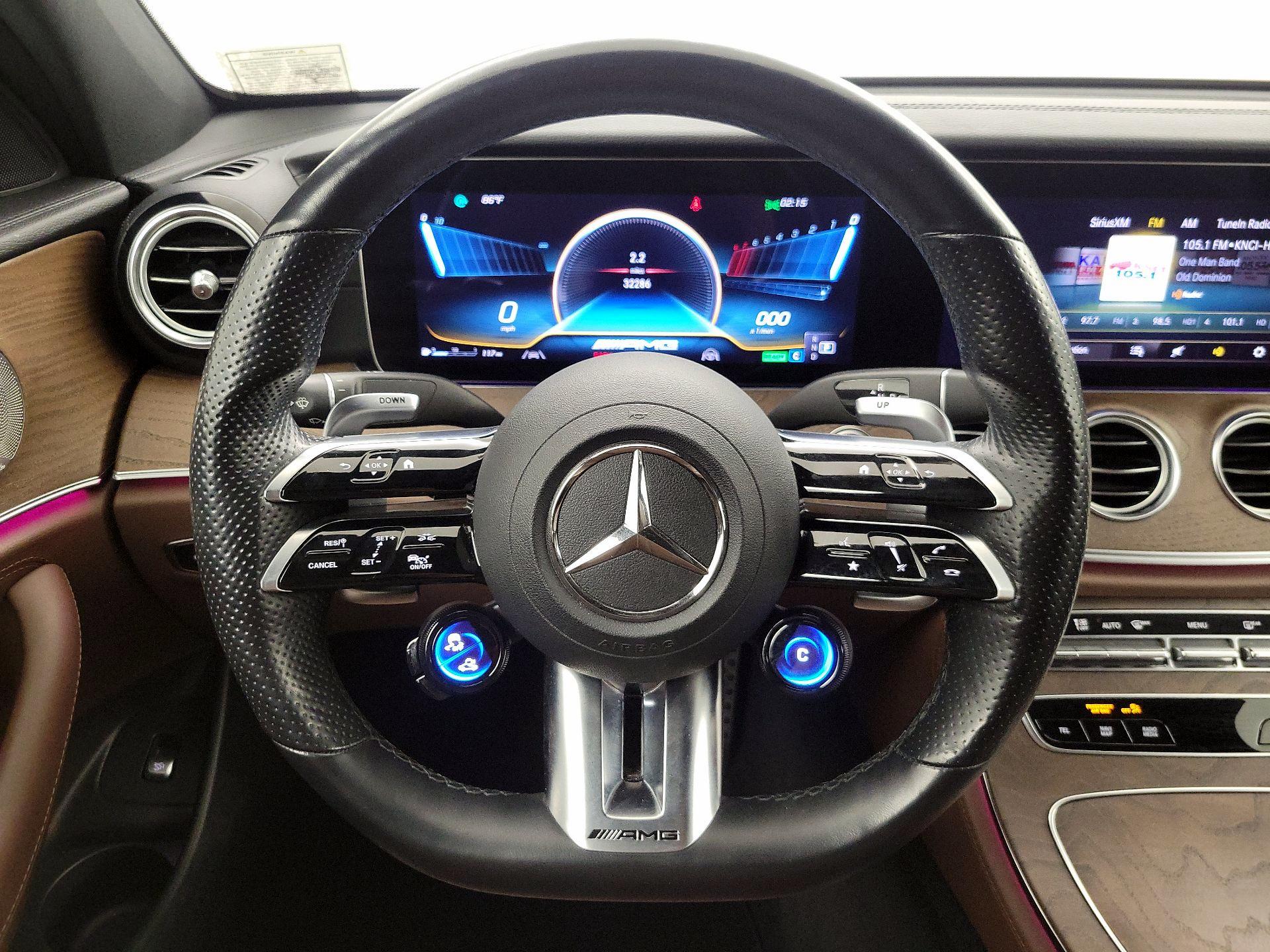 Thumbnail: 2022 Mercedes-Benz E-Class - 10