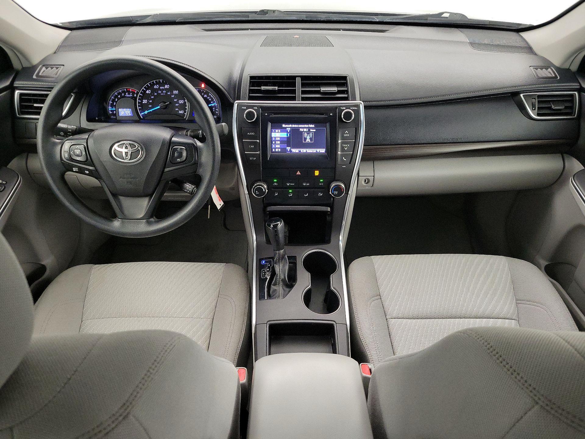 Thumbnail: 2015 Toyota Camry - 9