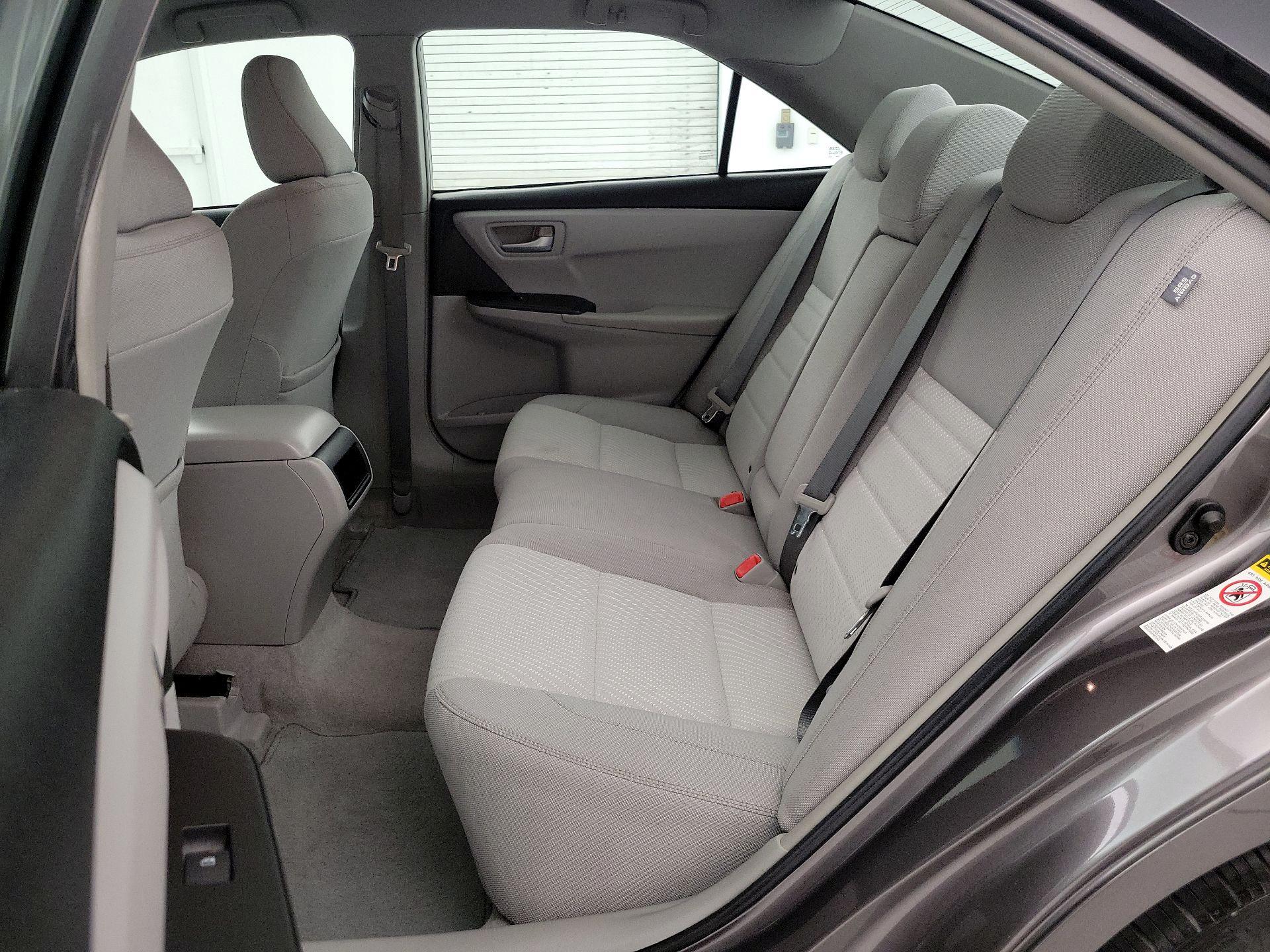Thumbnail: 2015 Toyota Camry - 19