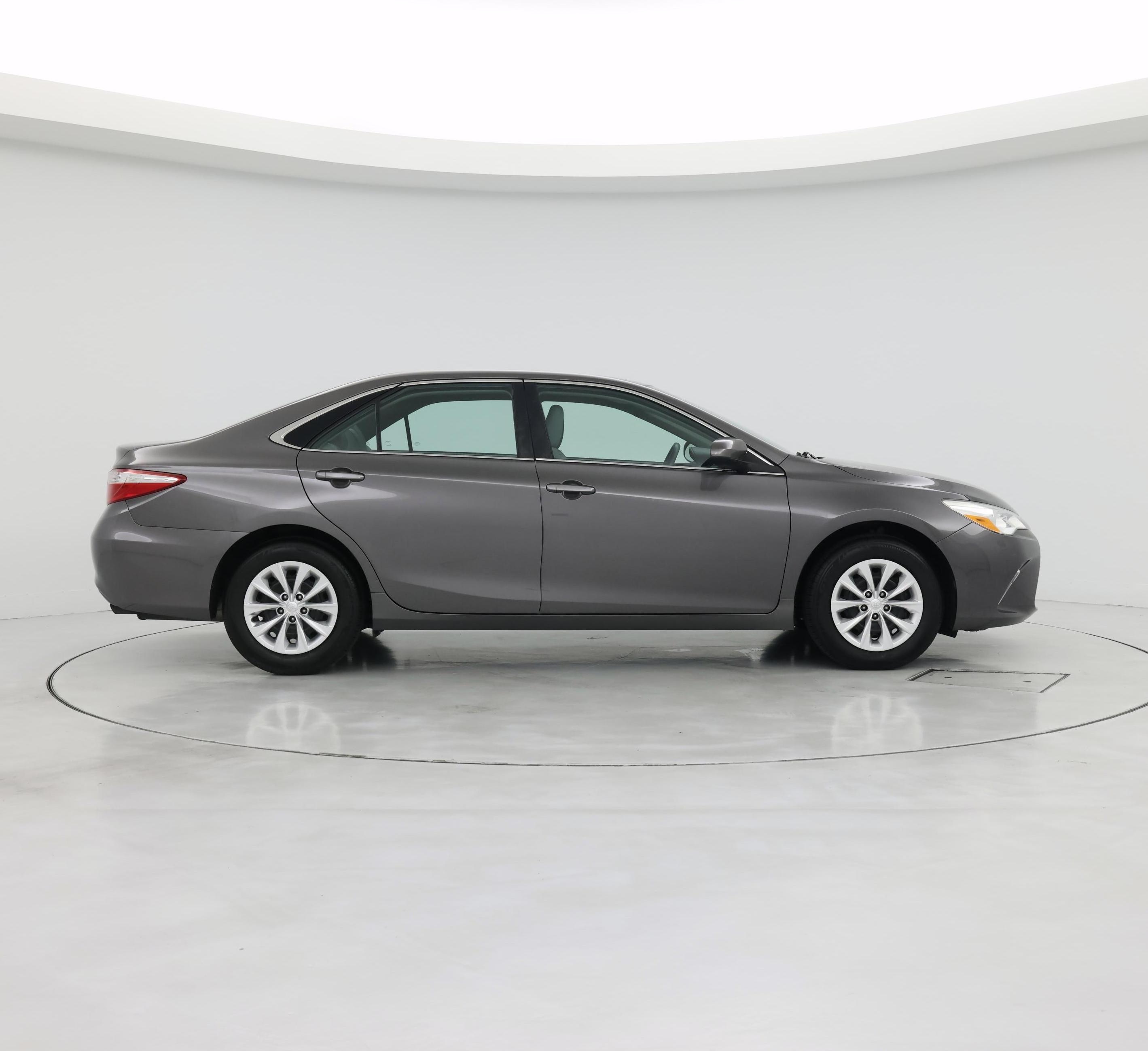 Thumbnail: 2015 Toyota Camry - 7
