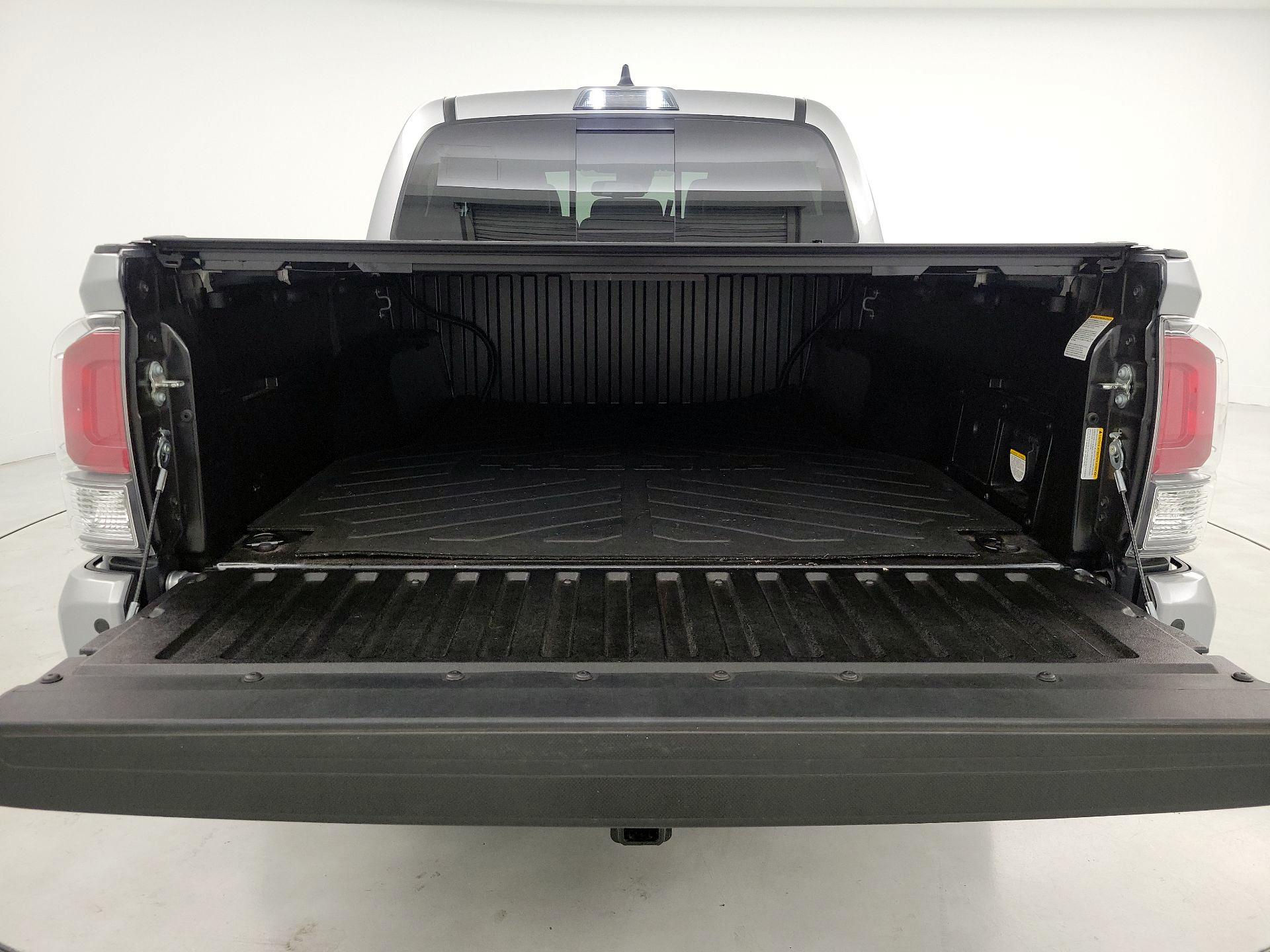 Thumbnail: 2021 Toyota Tacoma - 20