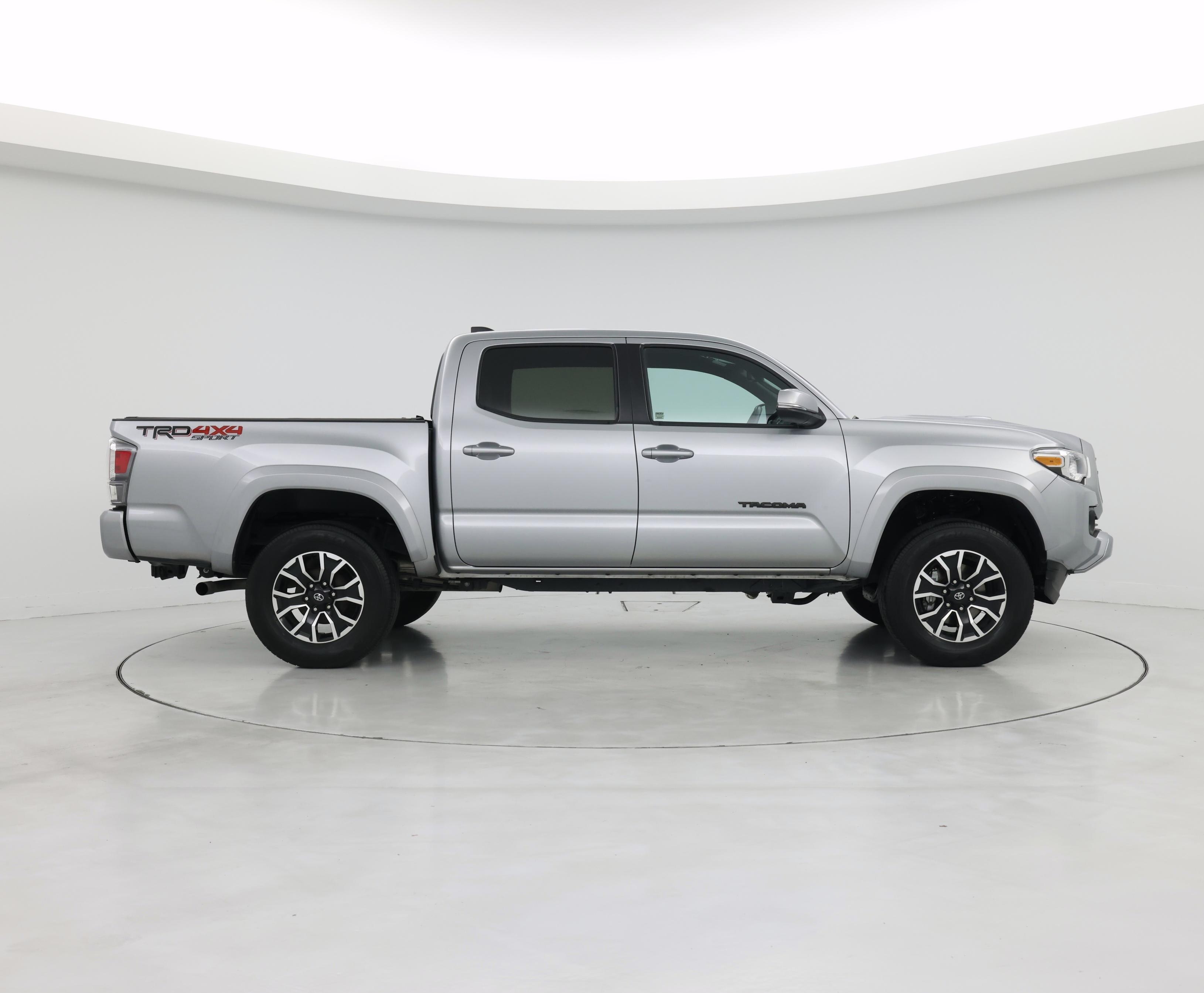 Thumbnail: 2021 Toyota Tacoma - 7