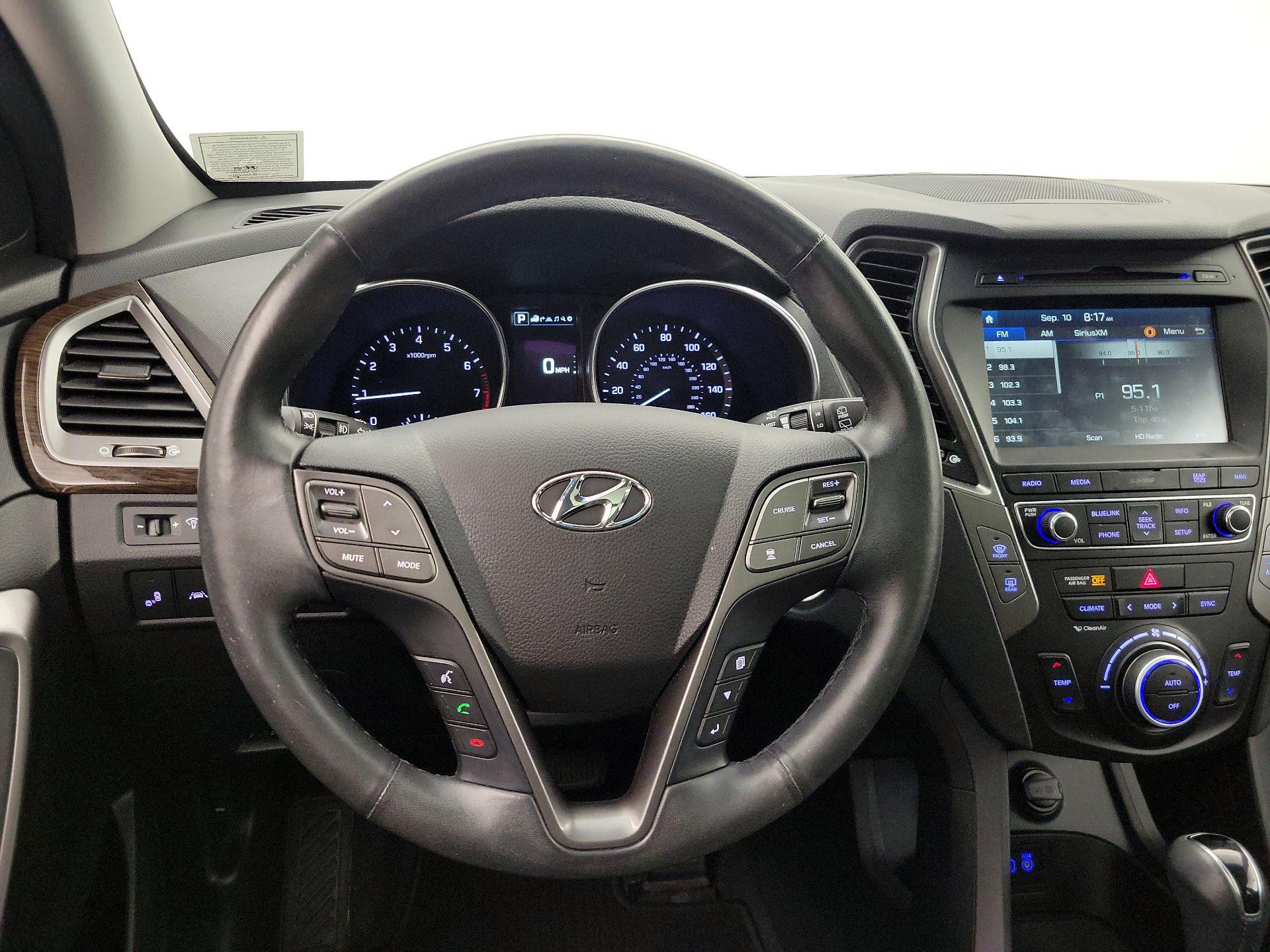 Thumbnail: 2017 Hyundai Santa Fe - 10
