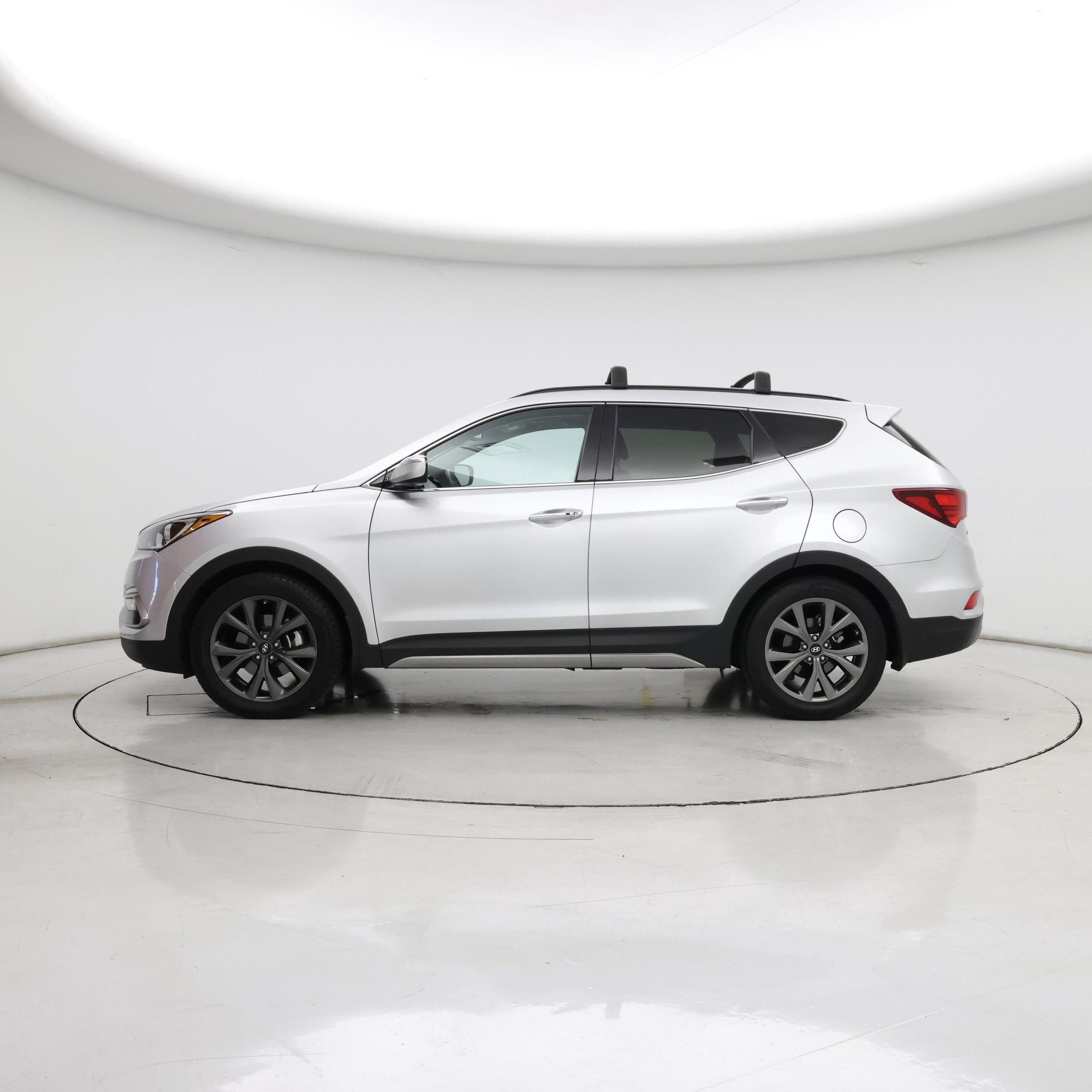 Thumbnail: 2017 Hyundai Santa Fe - 3