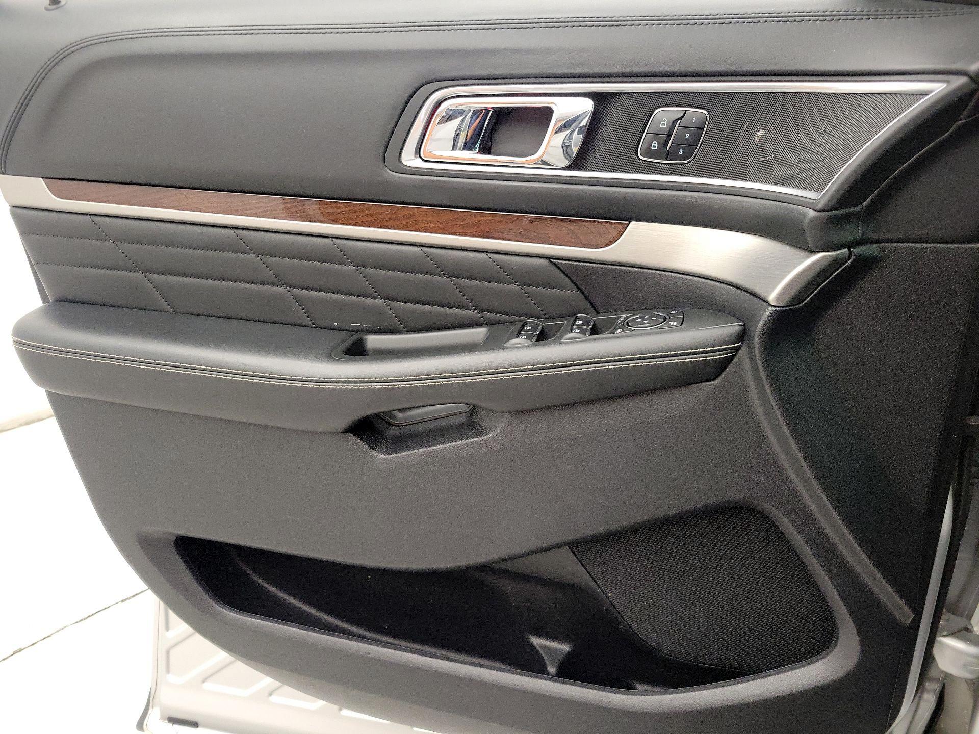 Thumbnail: 2017 Ford Explorer - 12