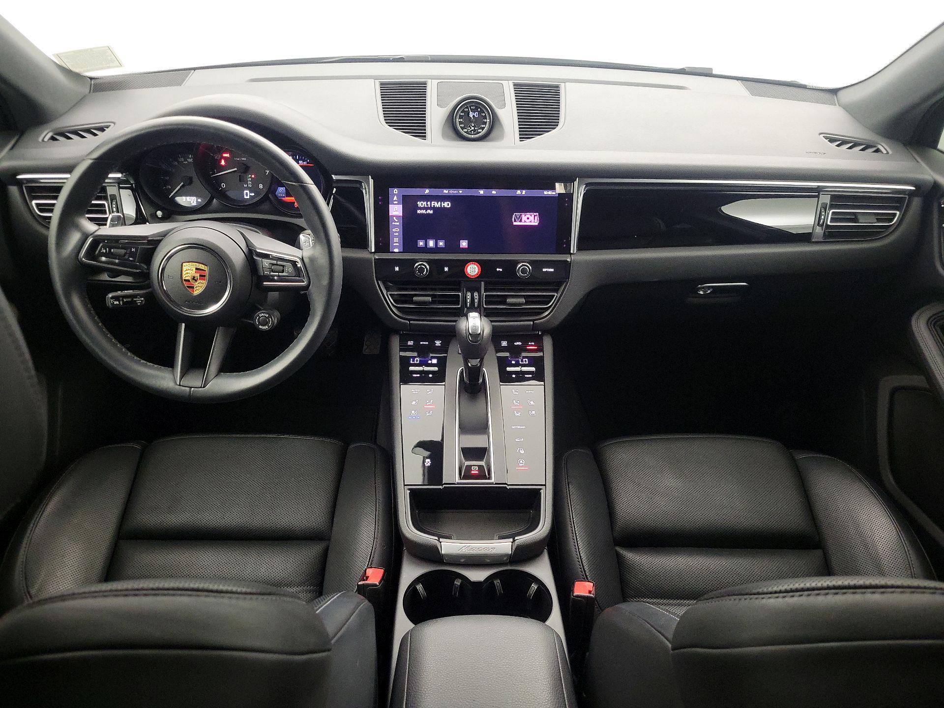 Thumbnail: 2023 Porsche Macan - 9