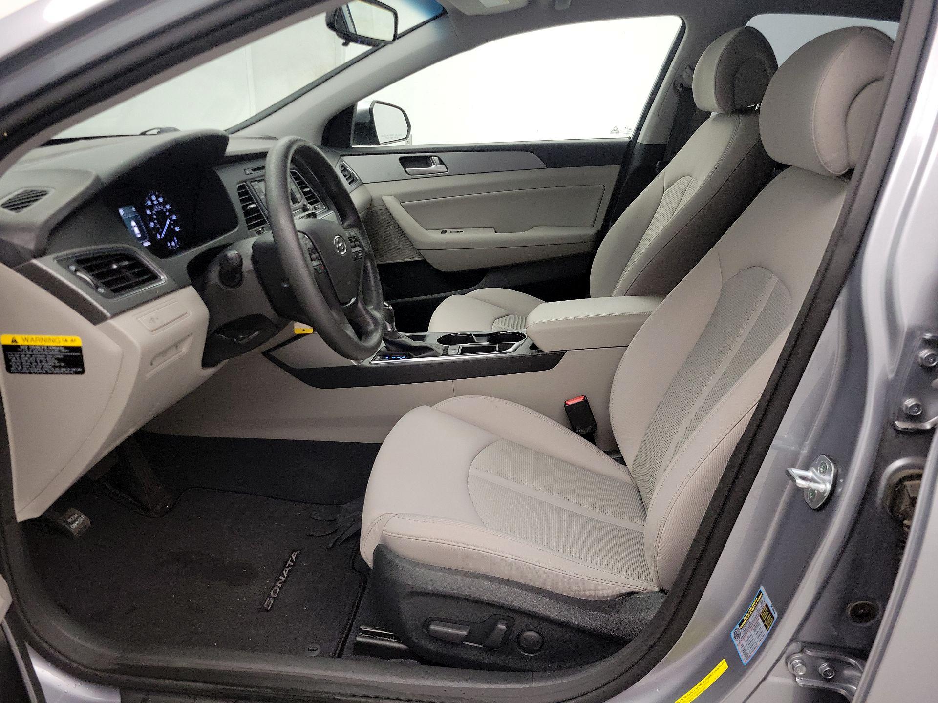 Thumbnail: 2015 Hyundai Sonata - 11