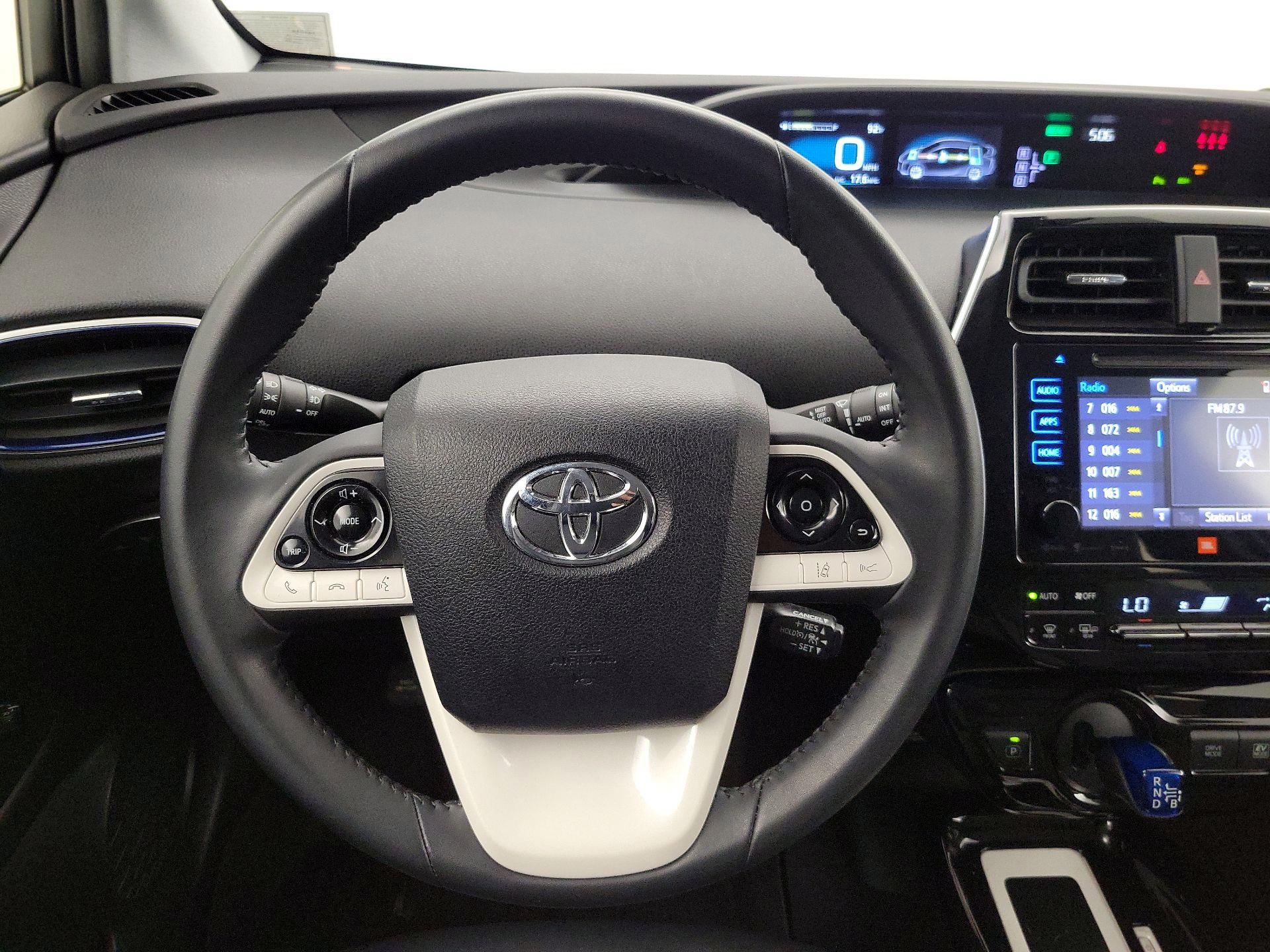 Thumbnail: 2017 Toyota Prius - 10
