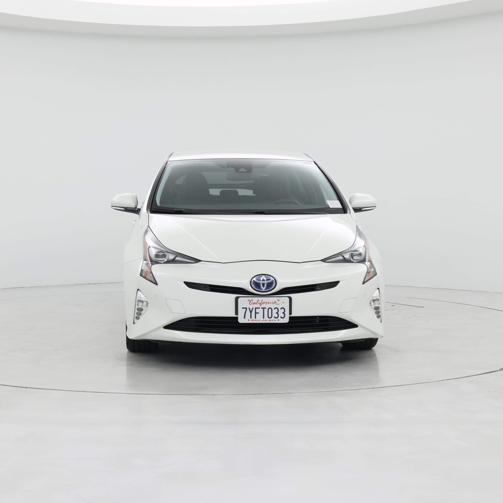 Thumbnail: 2017 Toyota Prius - 5