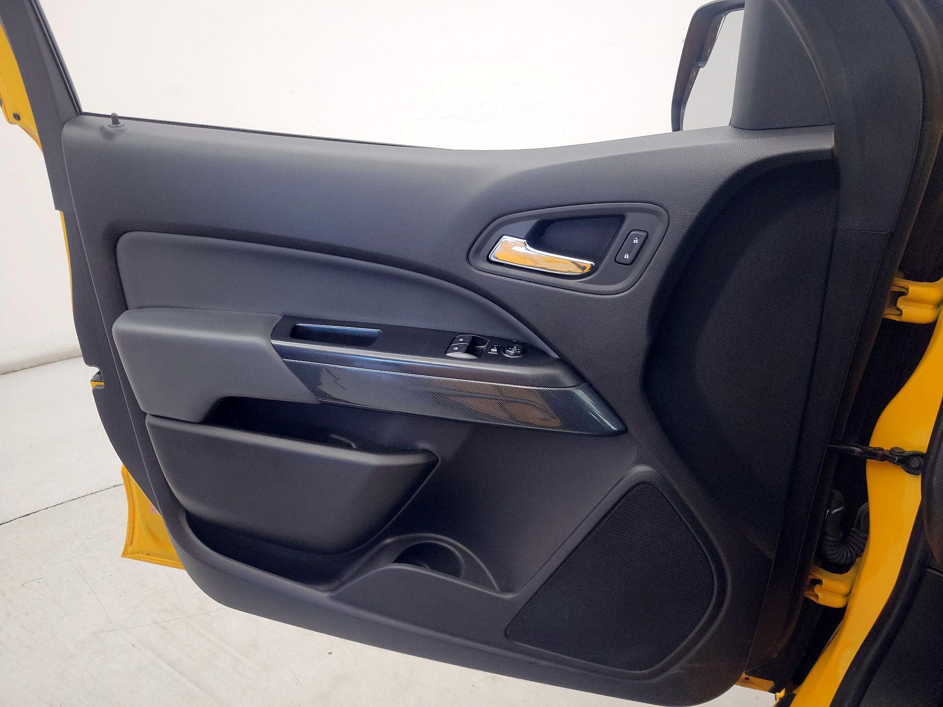 Thumbnail: 2018 Chevrolet Colorado - 12