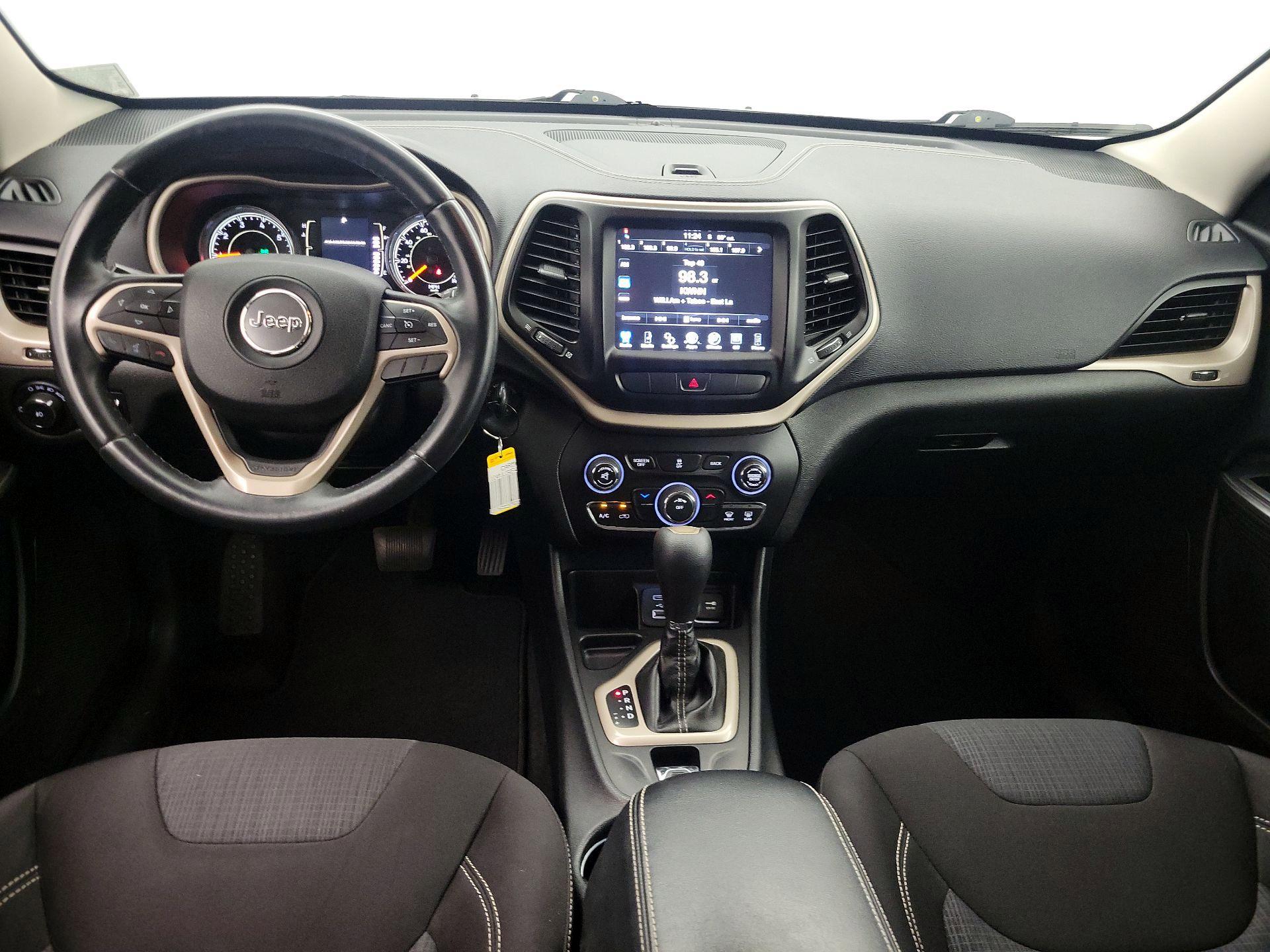 Thumbnail: 2015 Jeep Cherokee - 9
