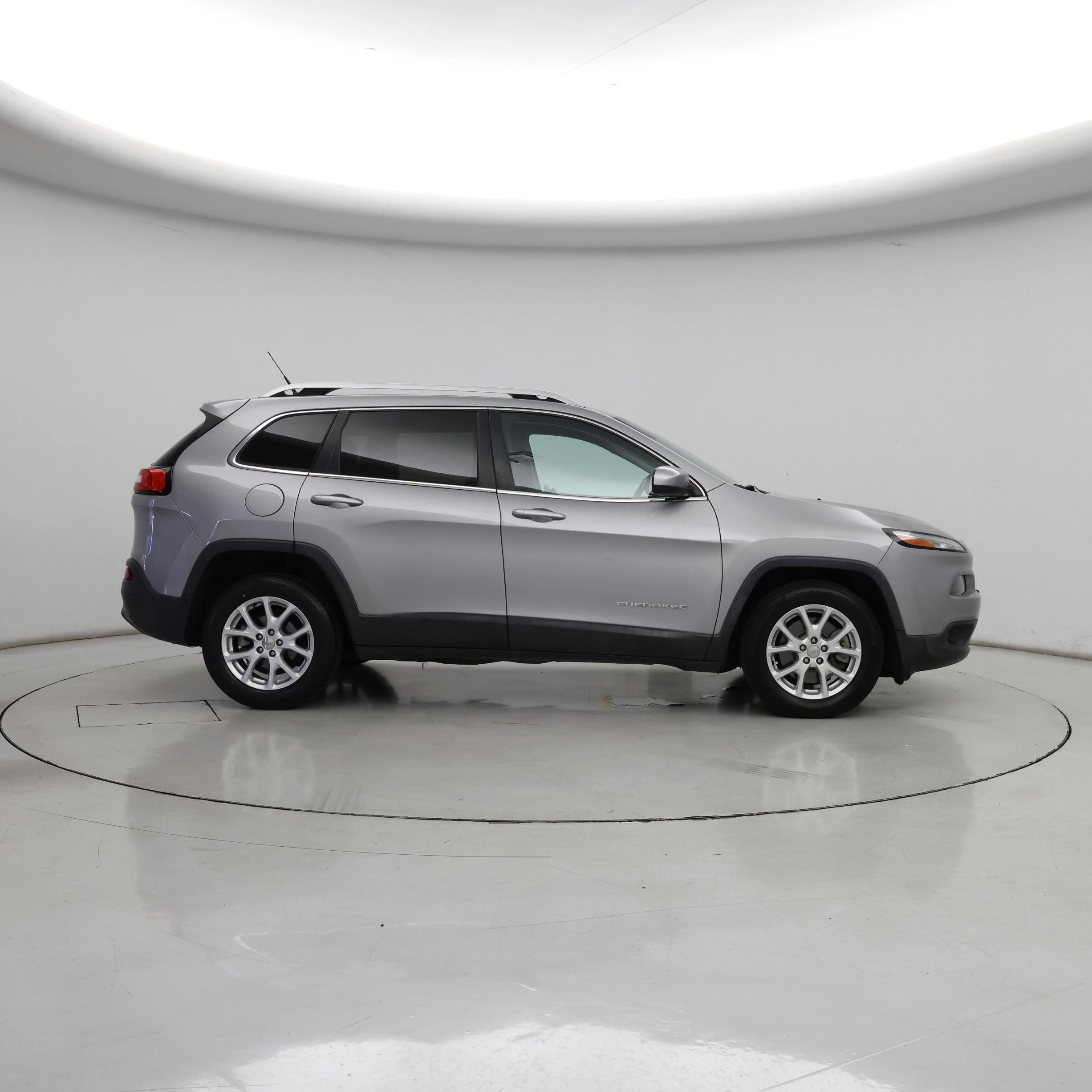 Thumbnail: 2015 Jeep Cherokee - 7