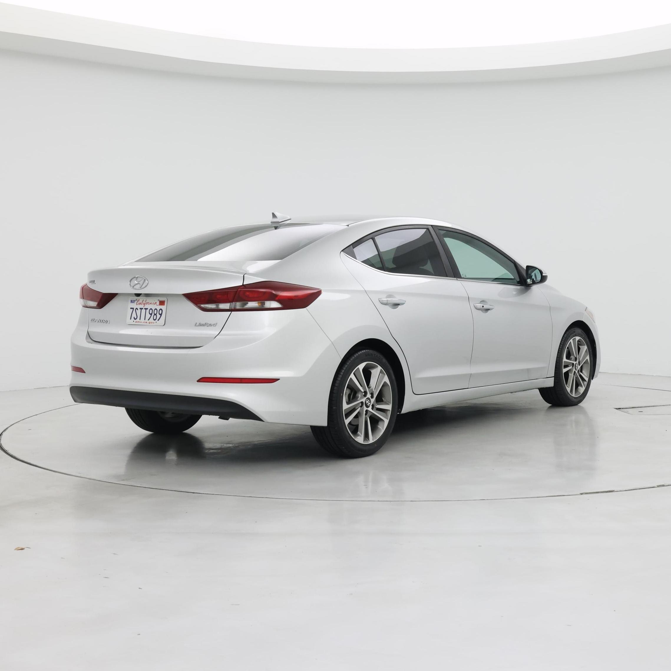 Thumbnail: 2017 Hyundai Elantra - 8