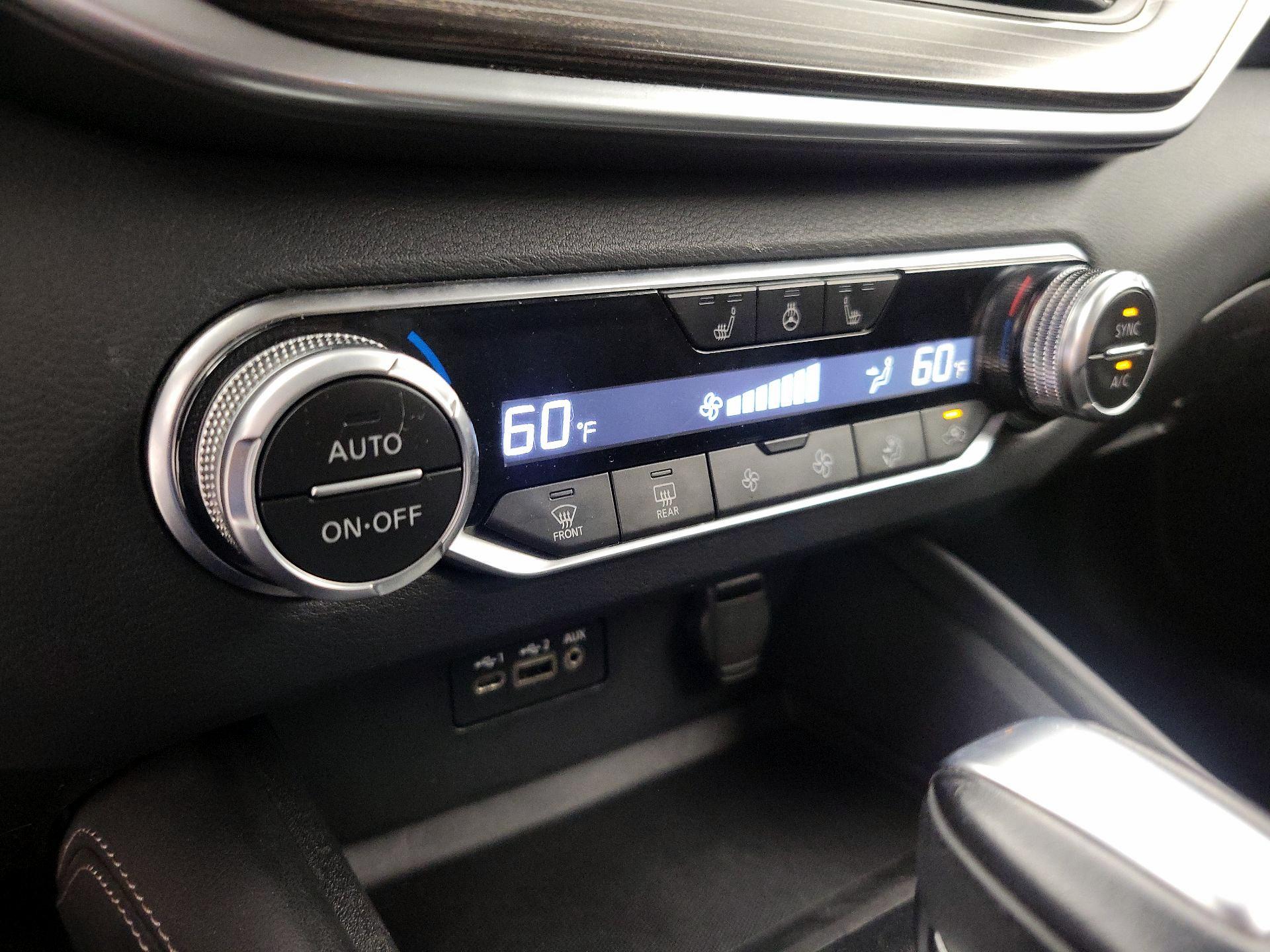 Thumbnail: 2019 Nissan Altima - 17