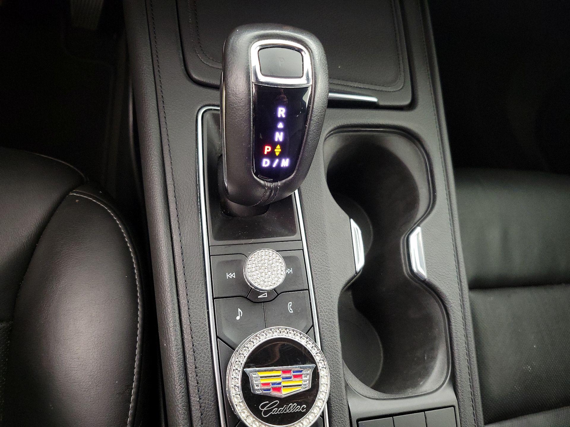 Thumbnail: 2019 Cadillac XT4 - 17