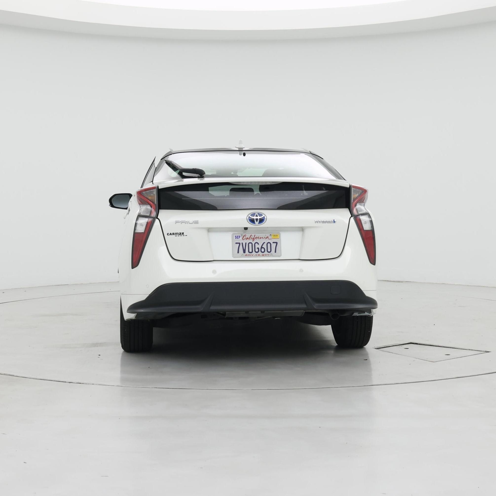 Thumbnail: 2016 Toyota Prius - 6