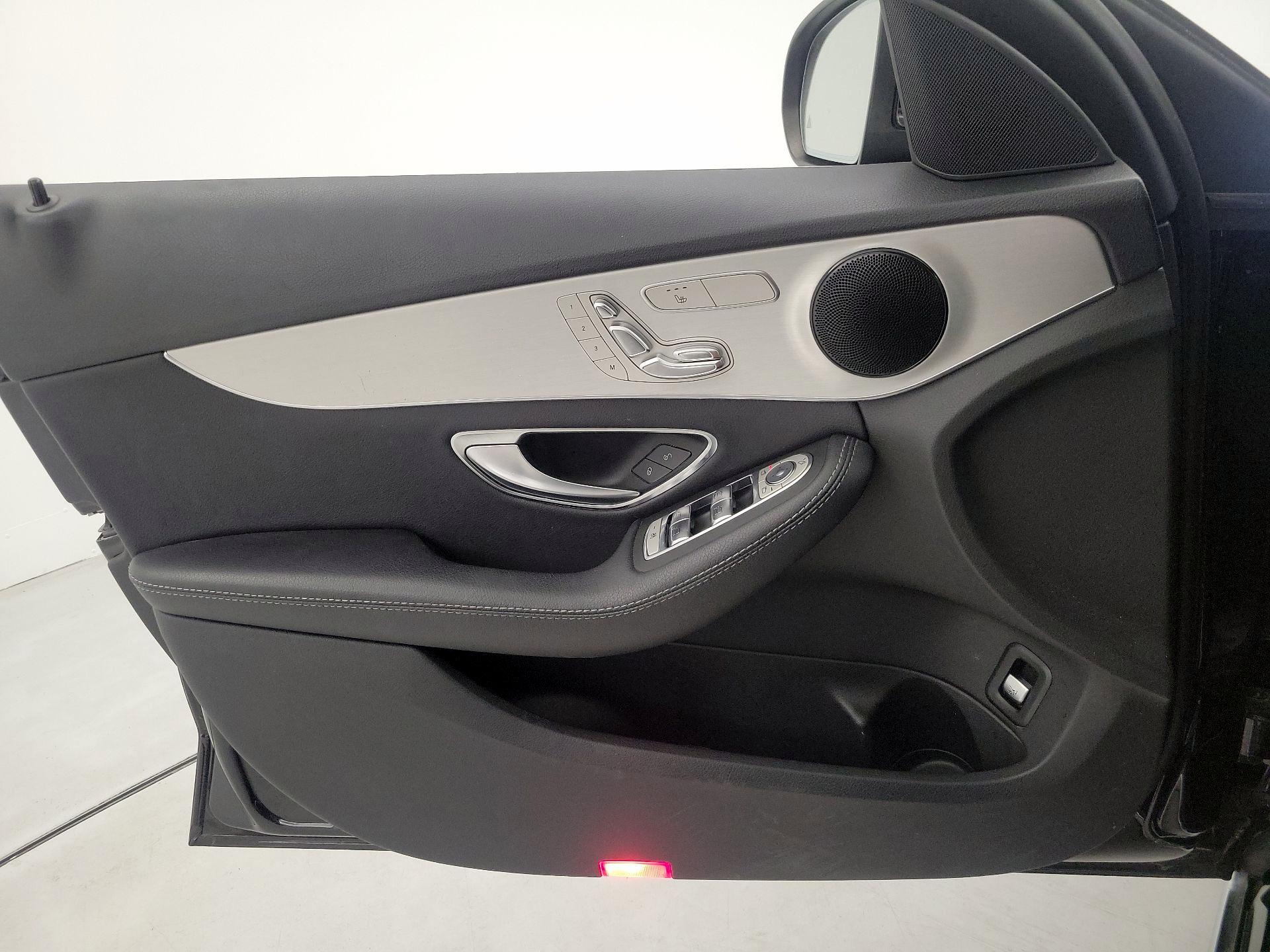 Thumbnail: 2019 Mercedes-Benz C-Class - 12