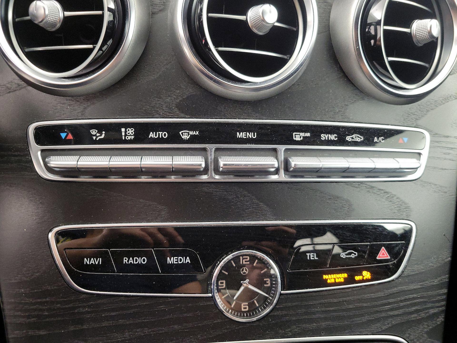 Thumbnail: 2019 Mercedes-Benz C-Class - 16