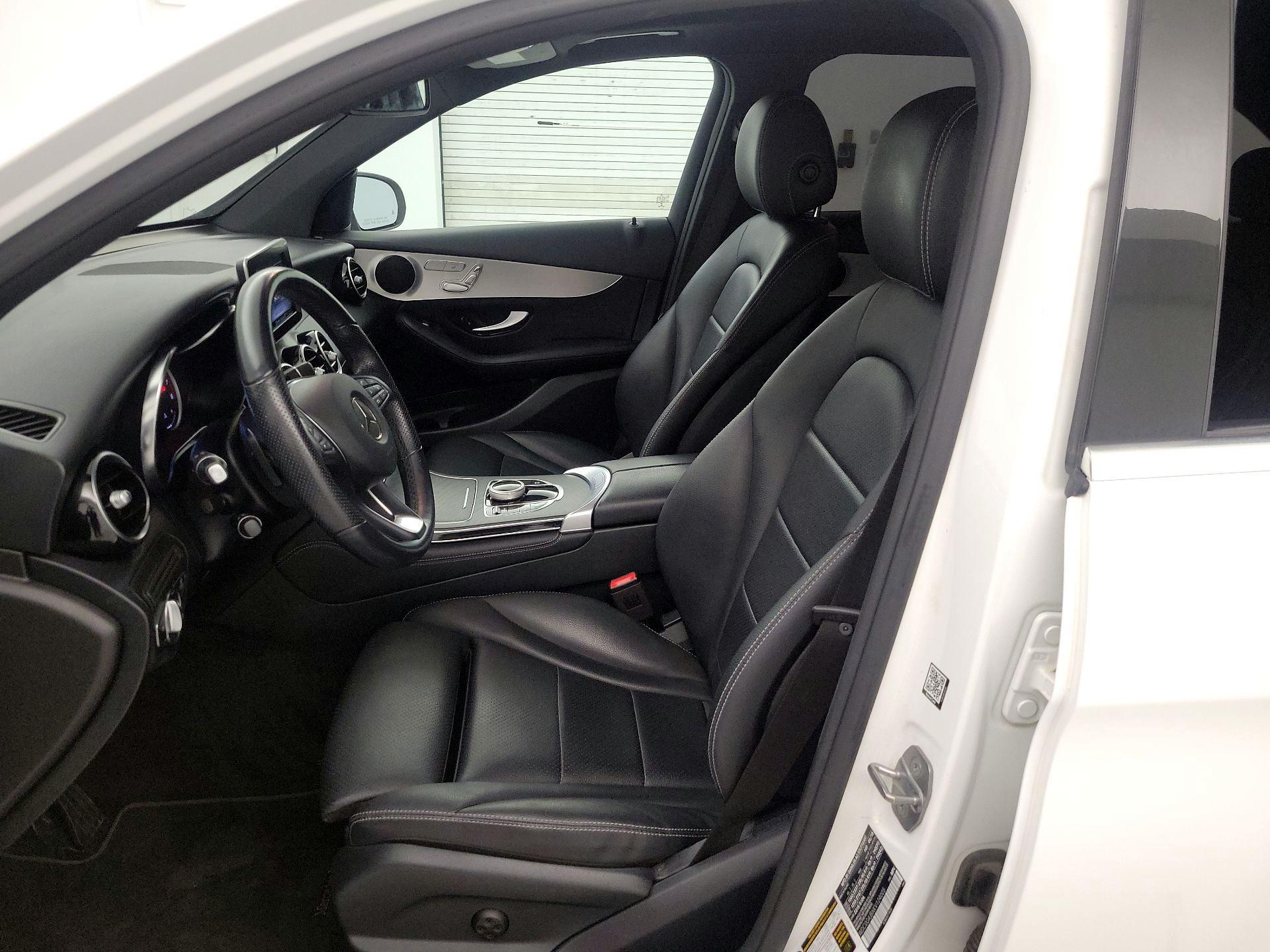 Thumbnail: 2019 Mercedes-Benz GLC - 11