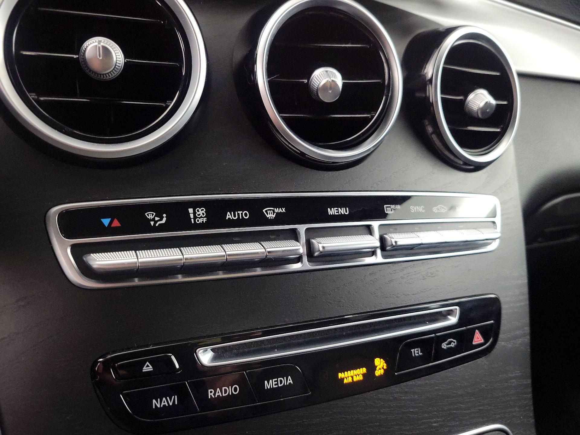 Thumbnail: 2019 Mercedes-Benz GLC - 15