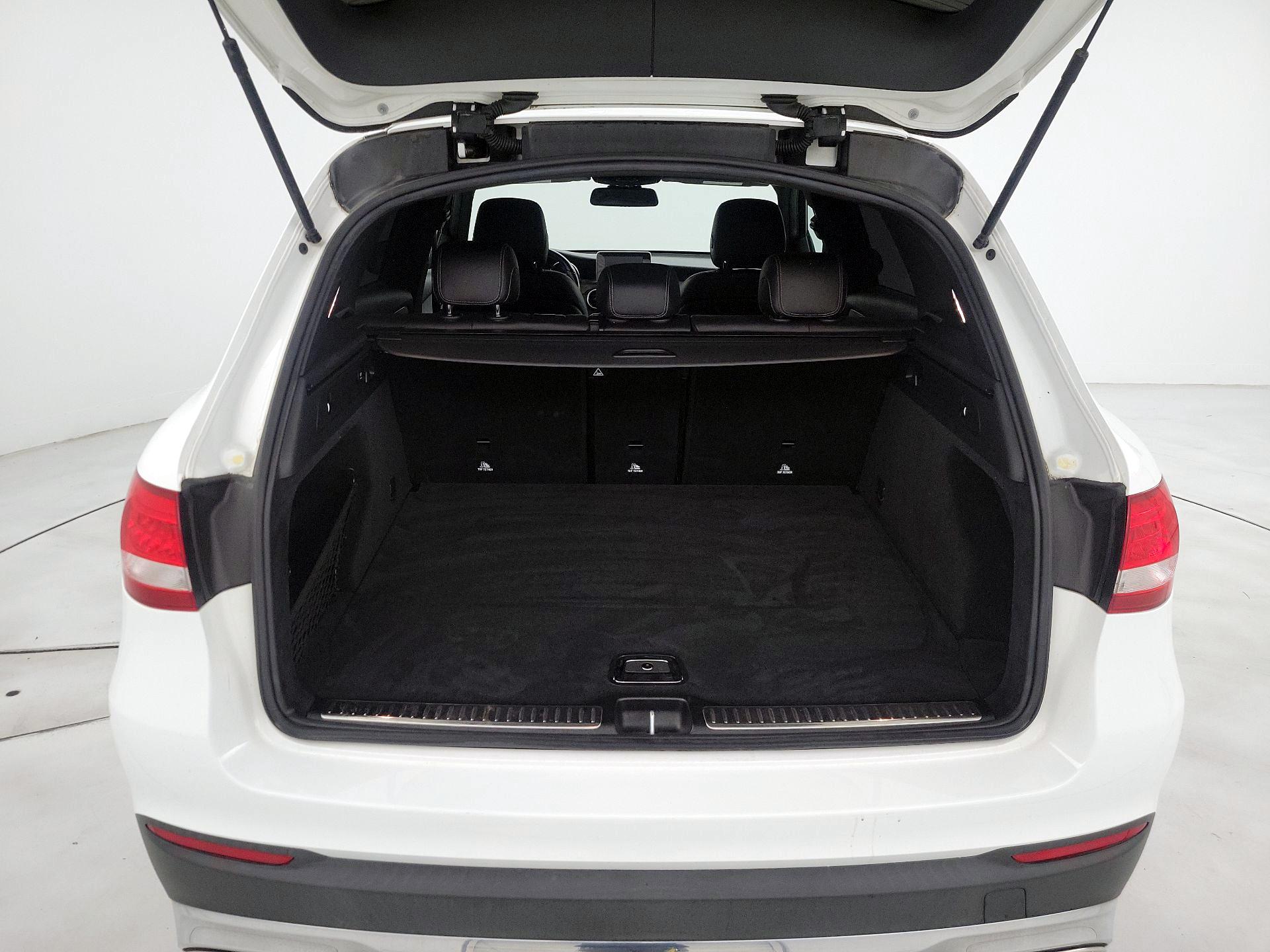 Thumbnail: 2019 Mercedes-Benz GLC - 18