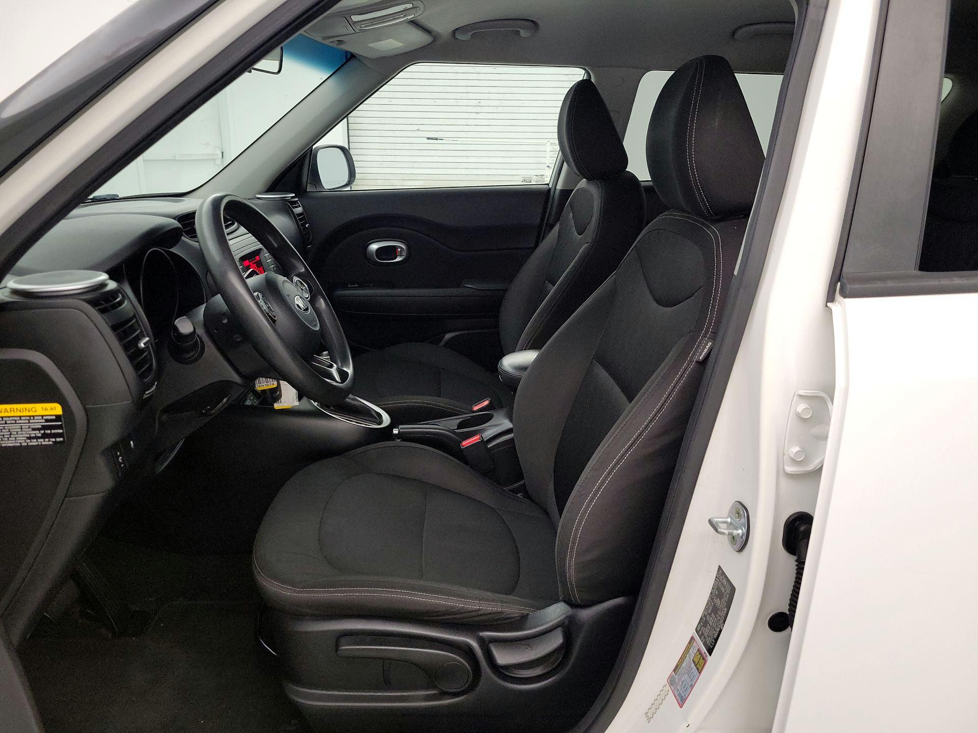 Thumbnail: 2016 Kia Soul - 11